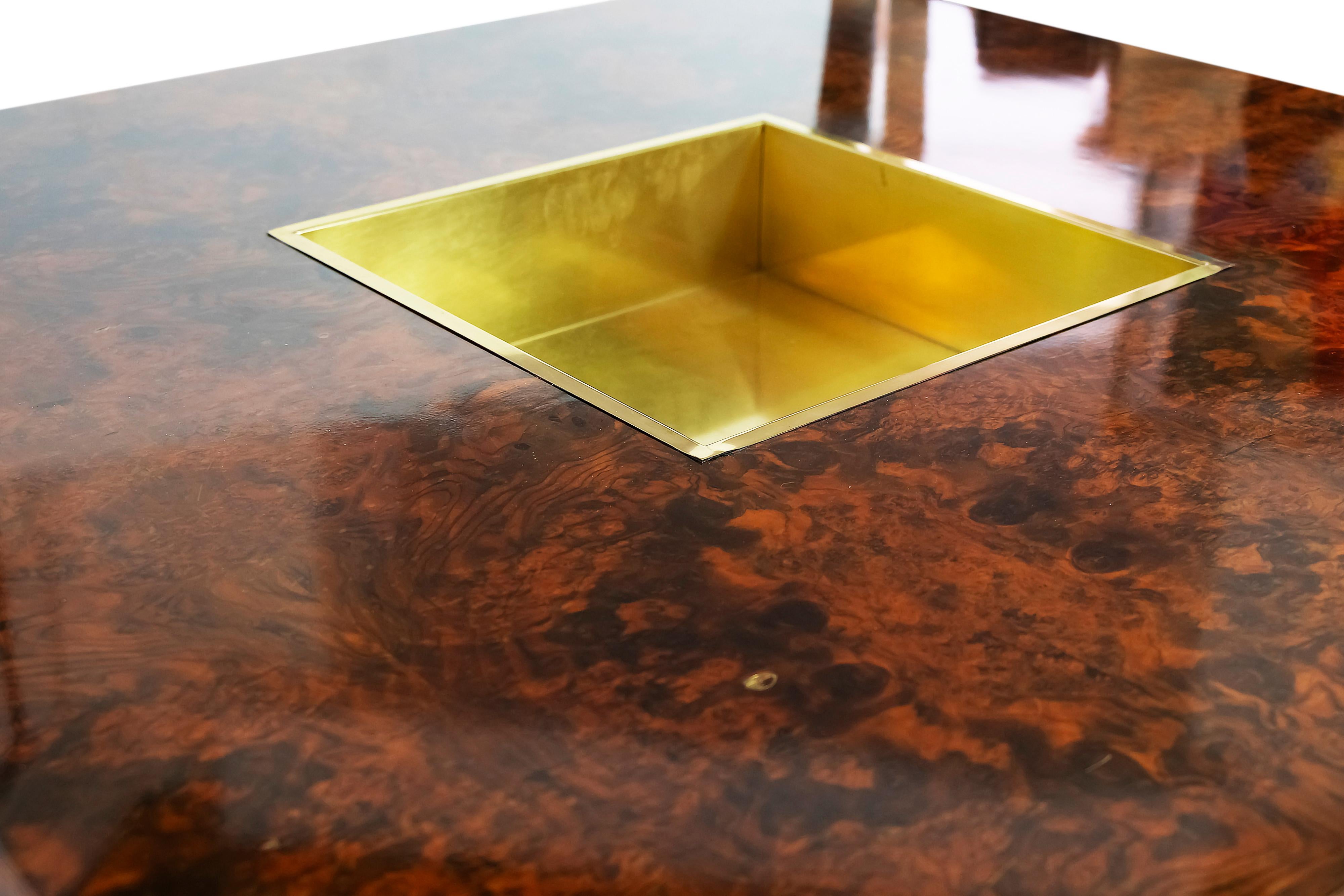 Laiton Table à cocktail ALVEO du milieu du siècle dernier, Willy Rizzo, circa 1970 en vente