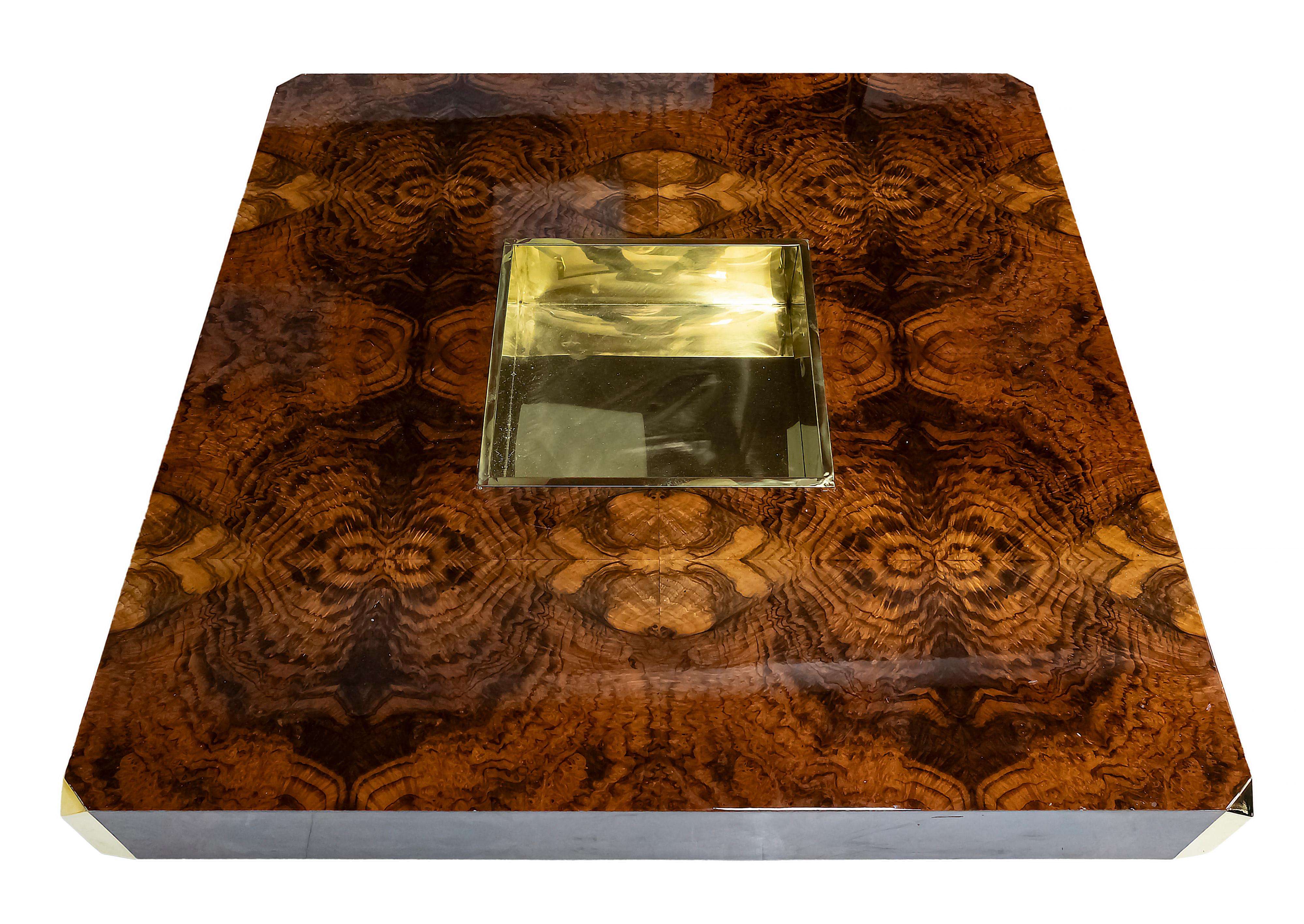 Laiton Table à cocktail ALVEO du milieu du siècle dernier, Willy Rizzo, circa 1970 en vente