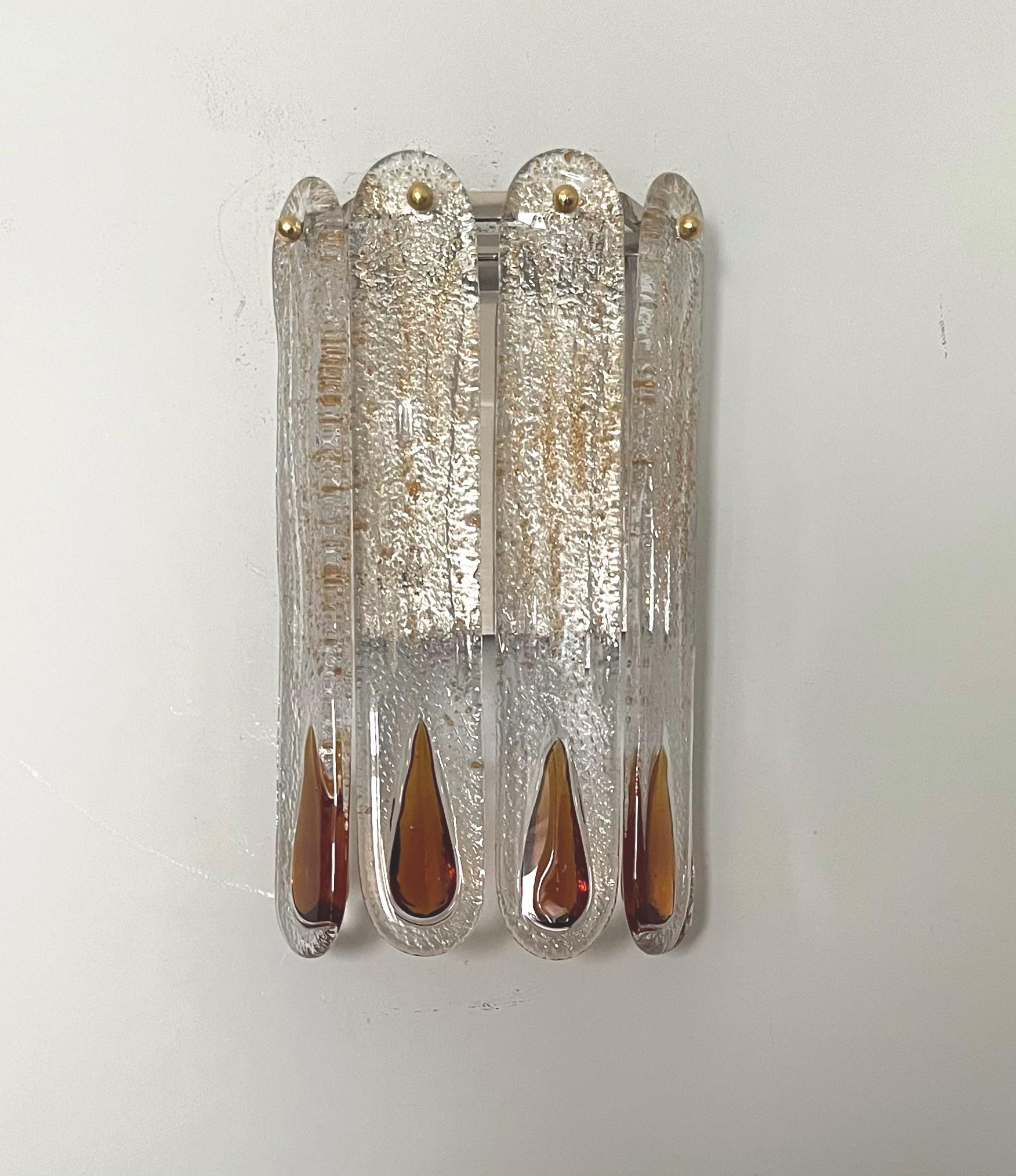 Italian Mid-Century Amber Murano Glass Wall Sconce by Mazzega, 1970s In Good Condition In Badajoz, Badajoz