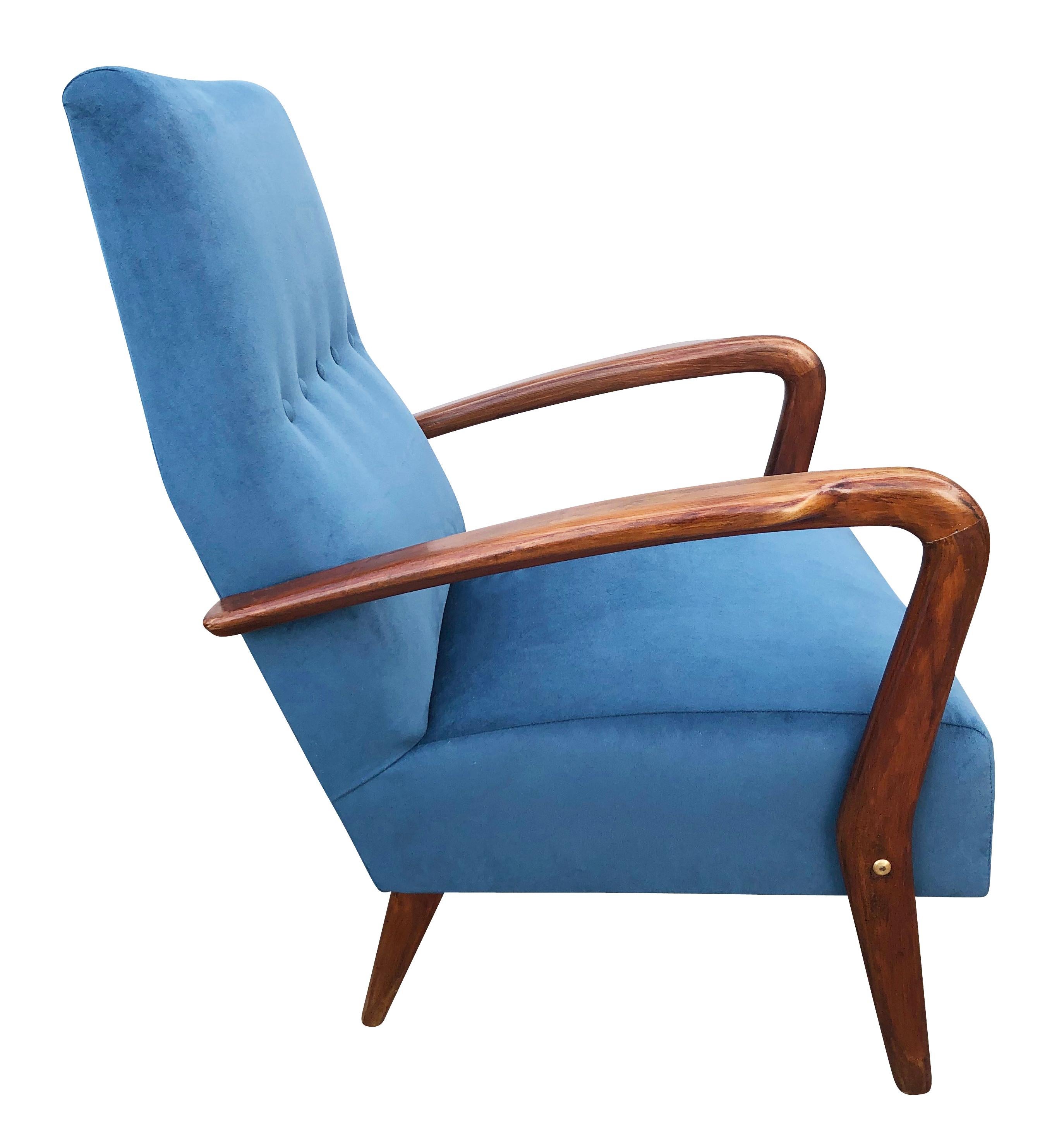 Italian Midcentury Armchair in the Manner of Gio Ponti In Good Condition In New York, NY