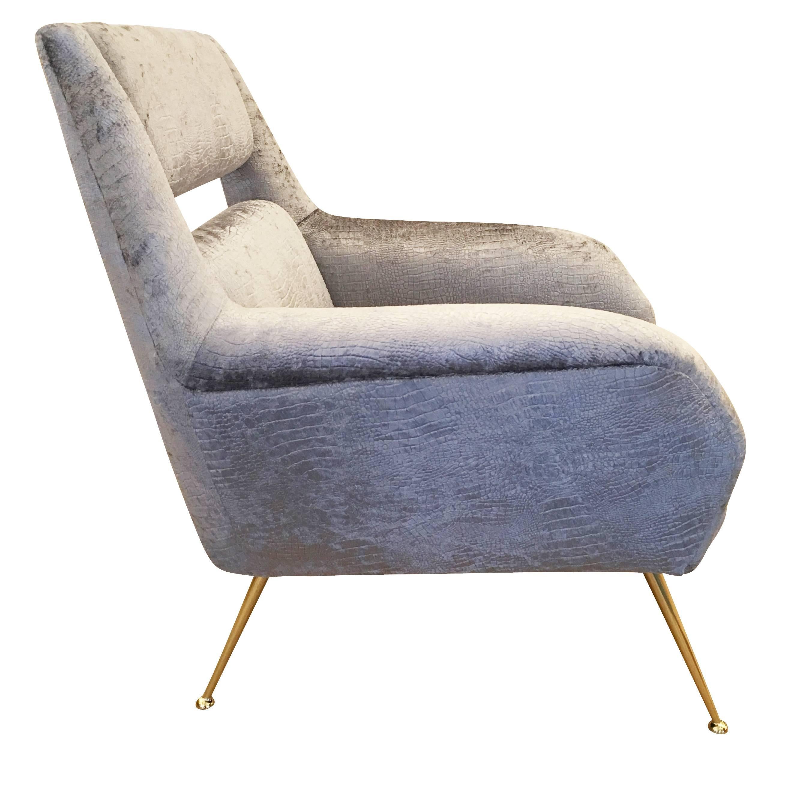 Italian Midcentury Armchair in the Style of Gio Ponti In Excellent Condition In New York, NY
