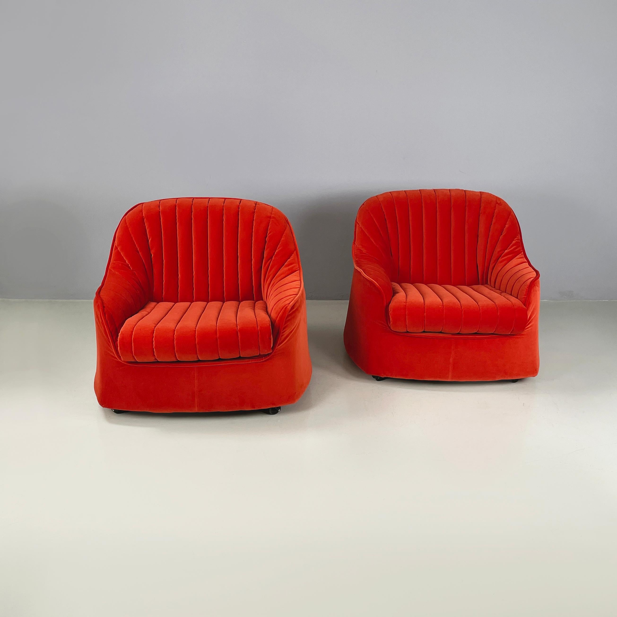 Italian mid-century modern Armchairs Ciprea by Afra and Tobia Scarpa for Cassina, 1960s
Pair of armchairs mod. Ciprea entirely padded and covered in bright red velvet. The armchair has a rounded shape. The seat, backrest and armrests are finished