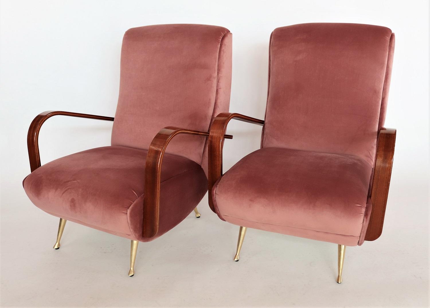 Italian Midcentury Armchairs in Mahogany, Brass and Coral Red Velvet, 1950s 5