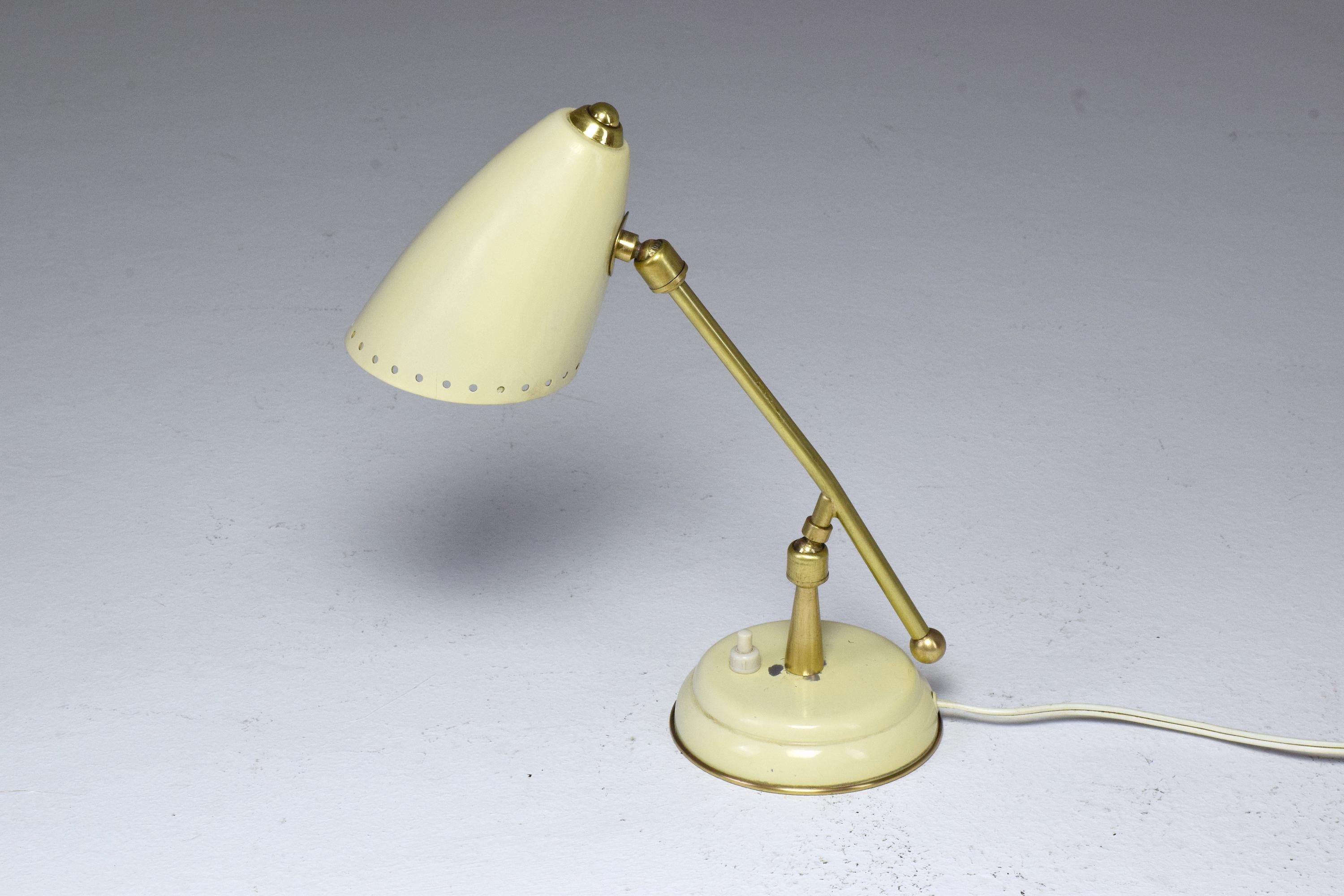 Italian Midcentury Arteluce Style Brass Lamp, 1950s 1