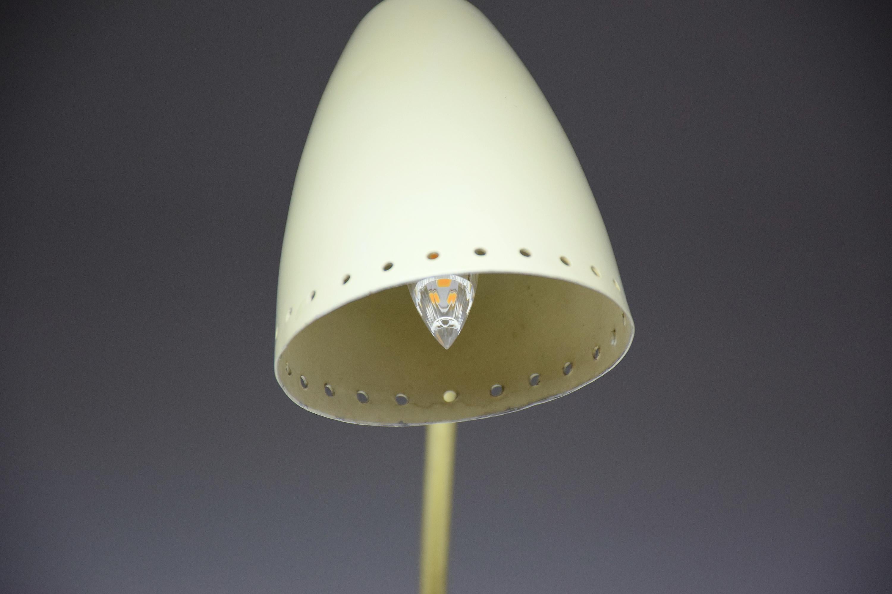 Italian Midcentury Arteluce Style Brass Lamp, 1950s 4