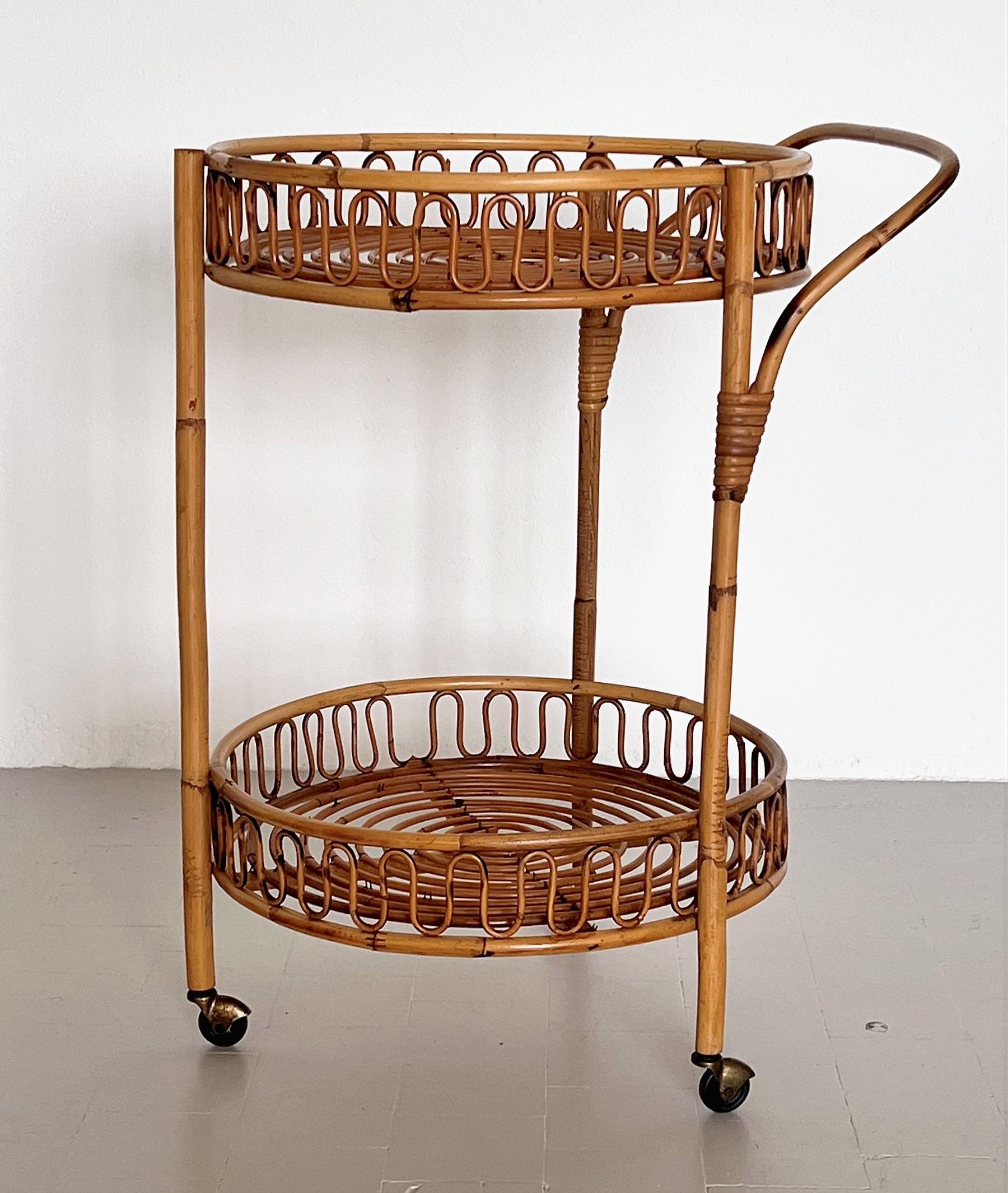 Mid-Century Modern Italian Mid-Century Bamboo and Rattan Serving Bar Cart or Trolley, 1970