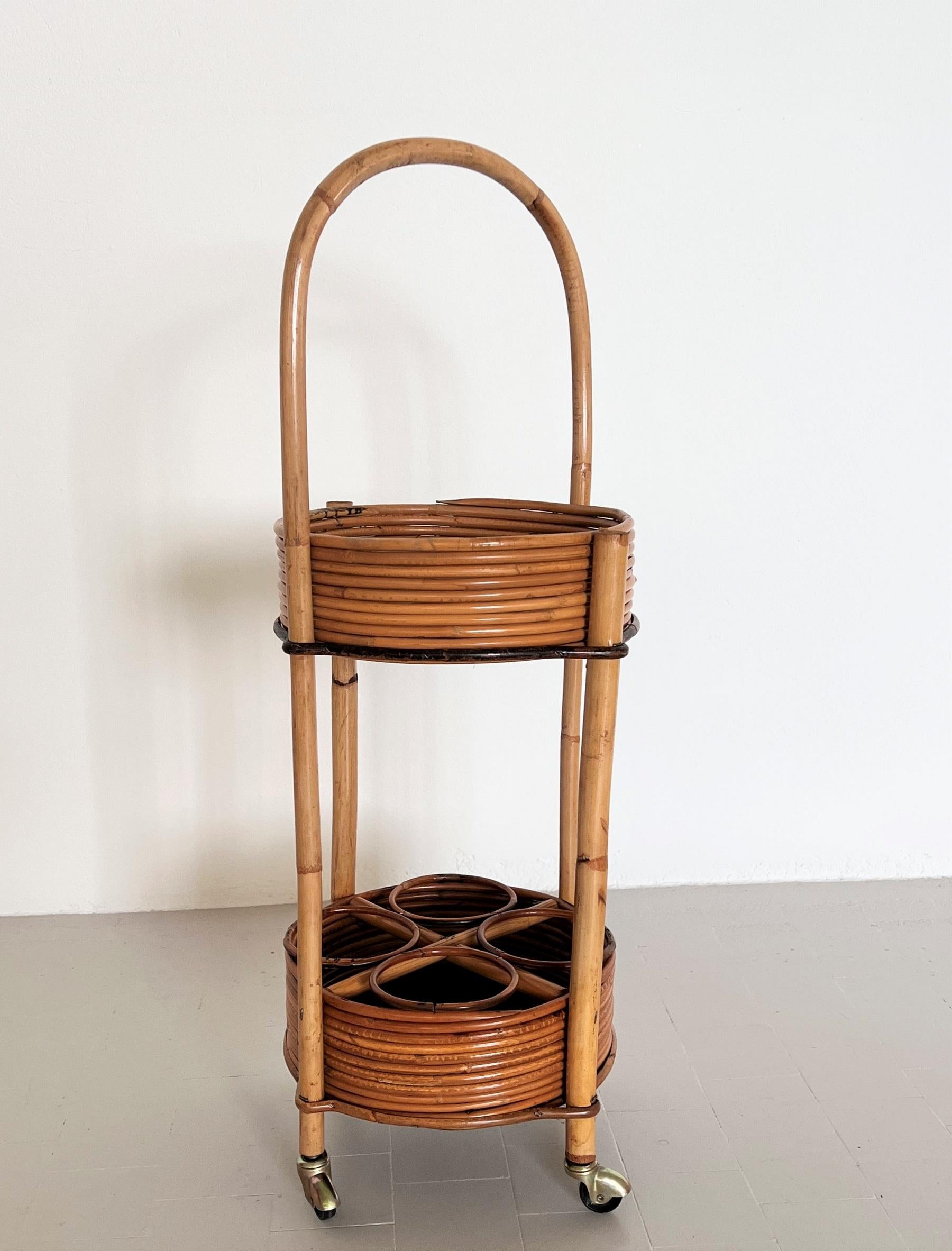 Italian Mid-Century Bamboo and Rattan Serving Bar Cart or Trolley, 1960 In Good Condition In Morazzone, Varese