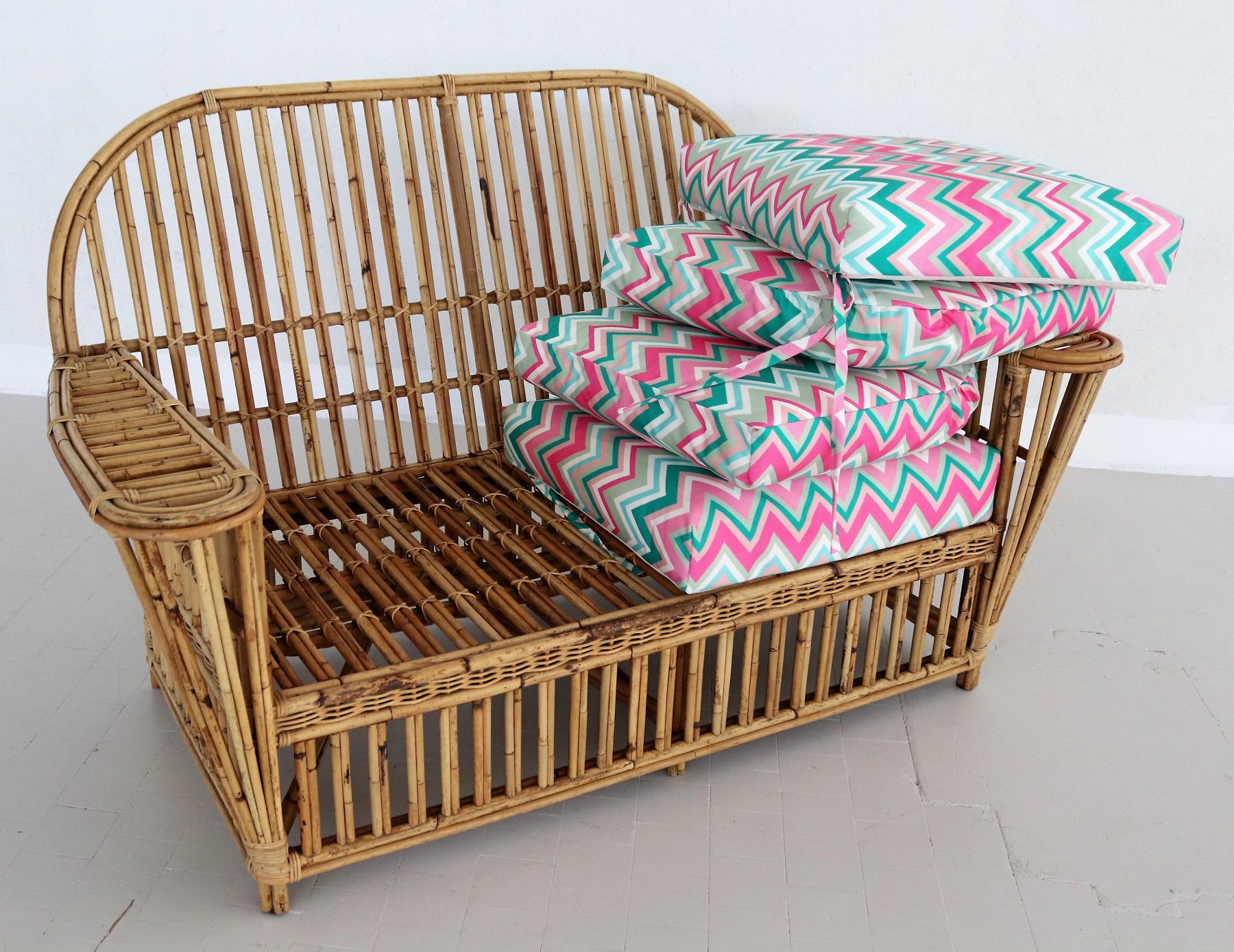 Italian Mid-Century Bamboo and Rattan Sofa with new Upholstery, 1970s For Sale 6