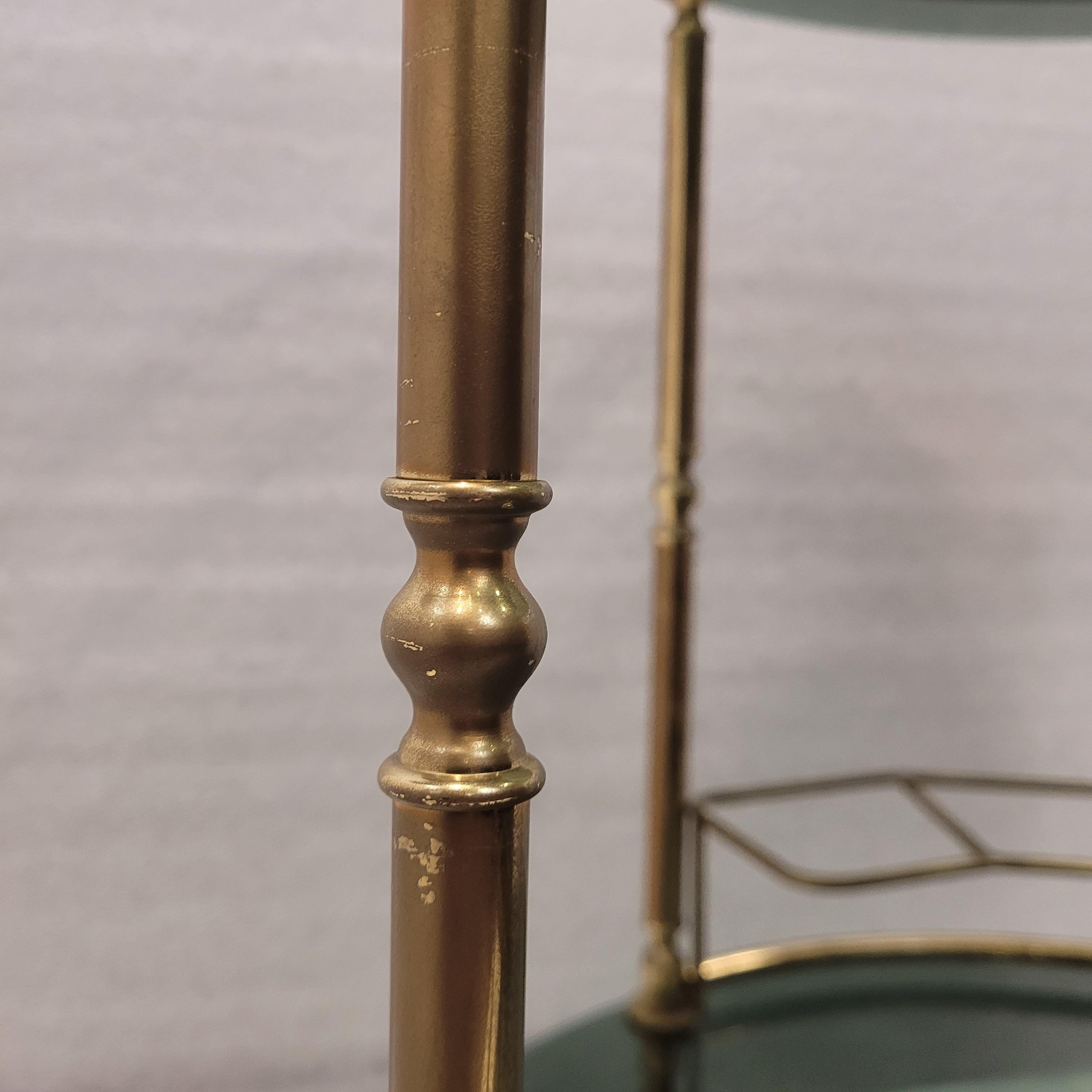 Italienische Barcart/Esstellerin aus der Mitte des Jahrhunderts, vergoldetes Messing und Rauchglas im Angebot 11