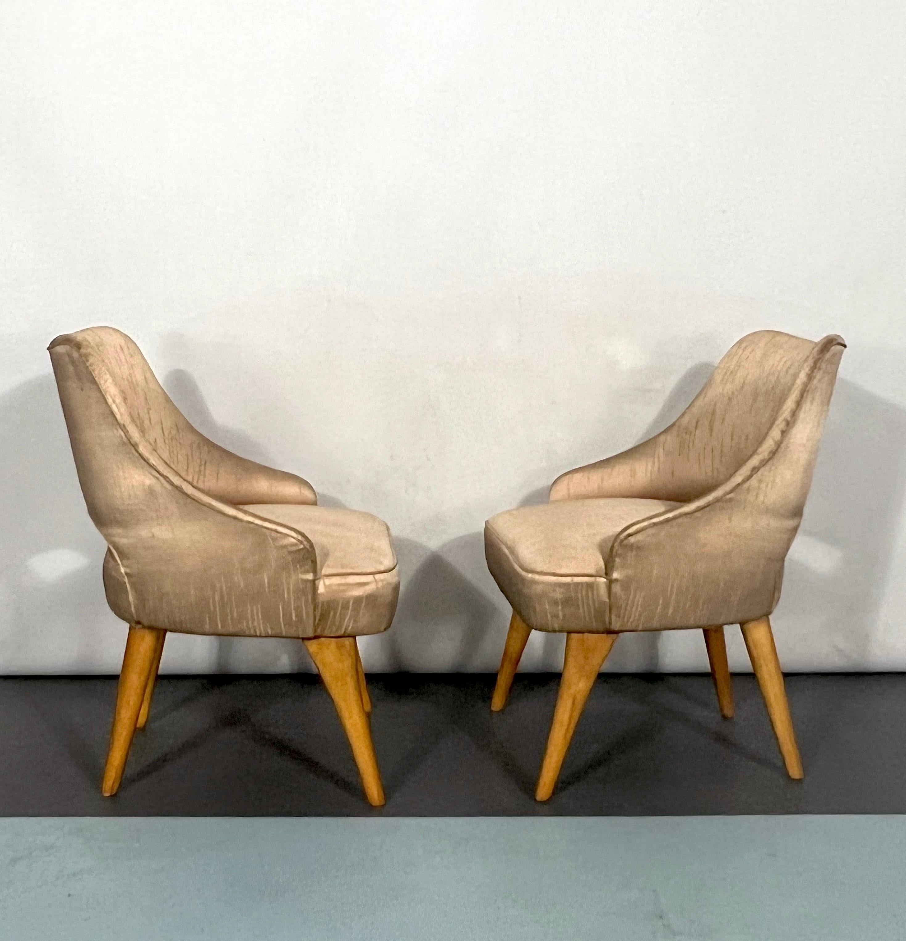 Mid-Century Modern Italian Mid-Century Bedroom Chairs from 50s, Set of Two For Sale