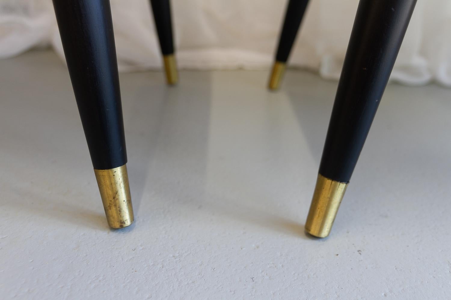 Italian Mid-Century Bedside Tables in Walnut, 1950s. Set of 2. 13