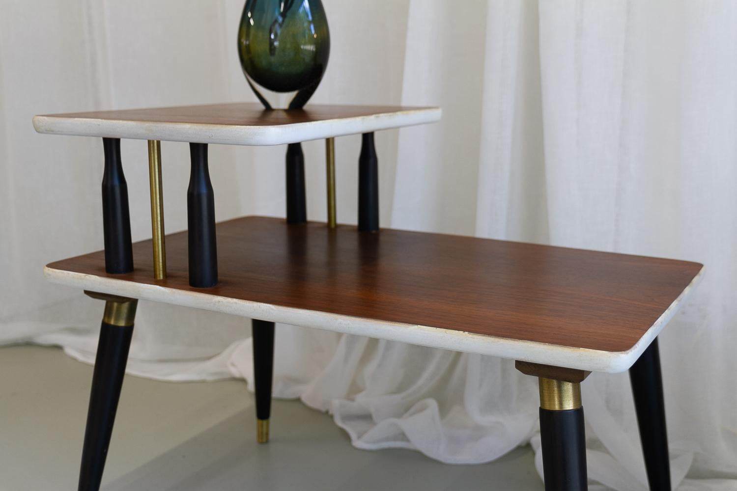 Italian Mid-Century Bedside Tables in Walnut, 1950s. Set of 2. 14