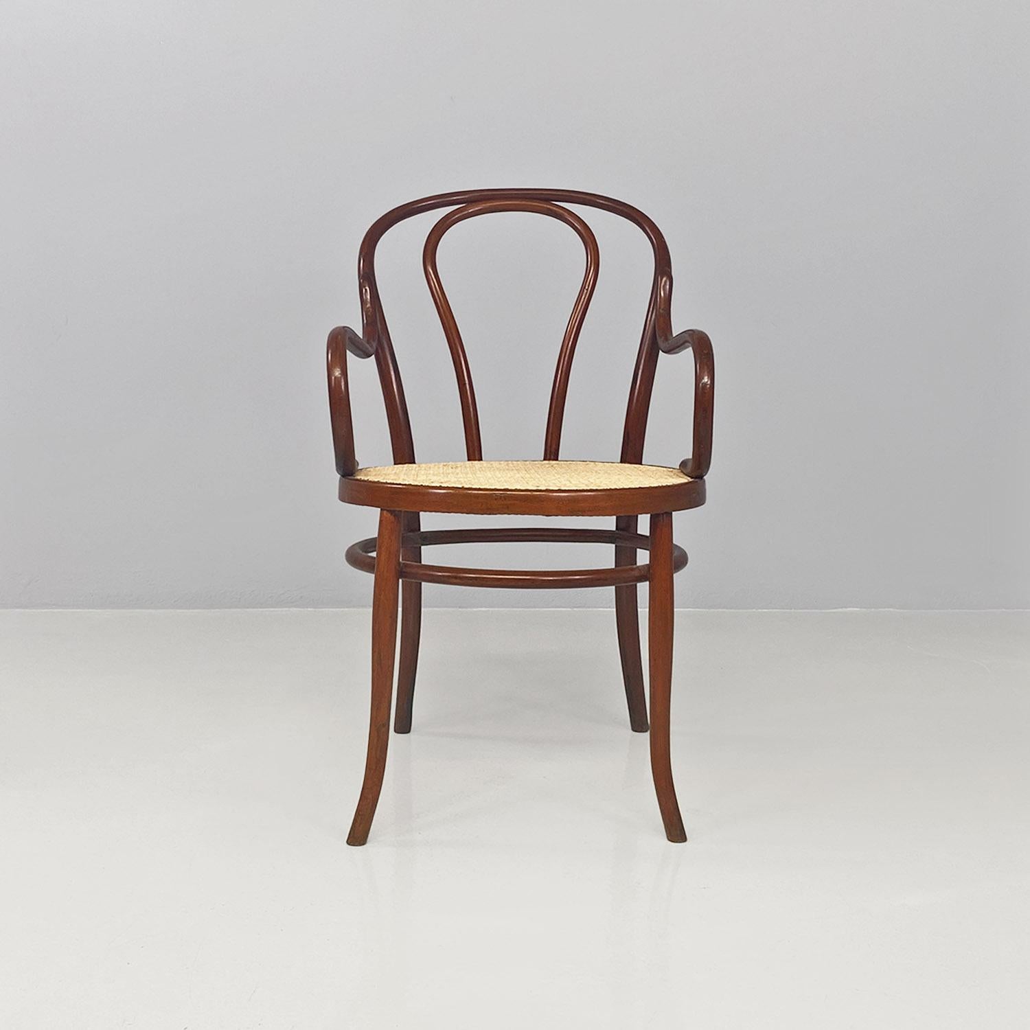 Italian mid-century big beech wood and Vienna straw Thonet chairs, 1950s For Sale 7