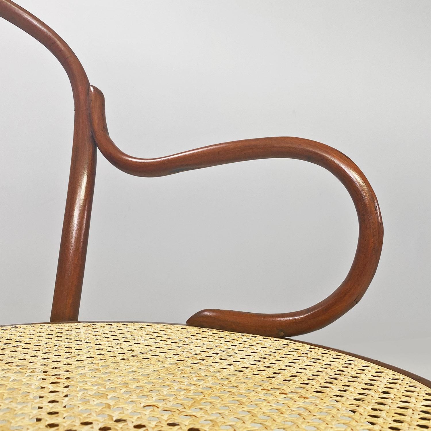 Italian mid-century big beech wood and Vienna straw Thonet chairs, 1950s For Sale 1