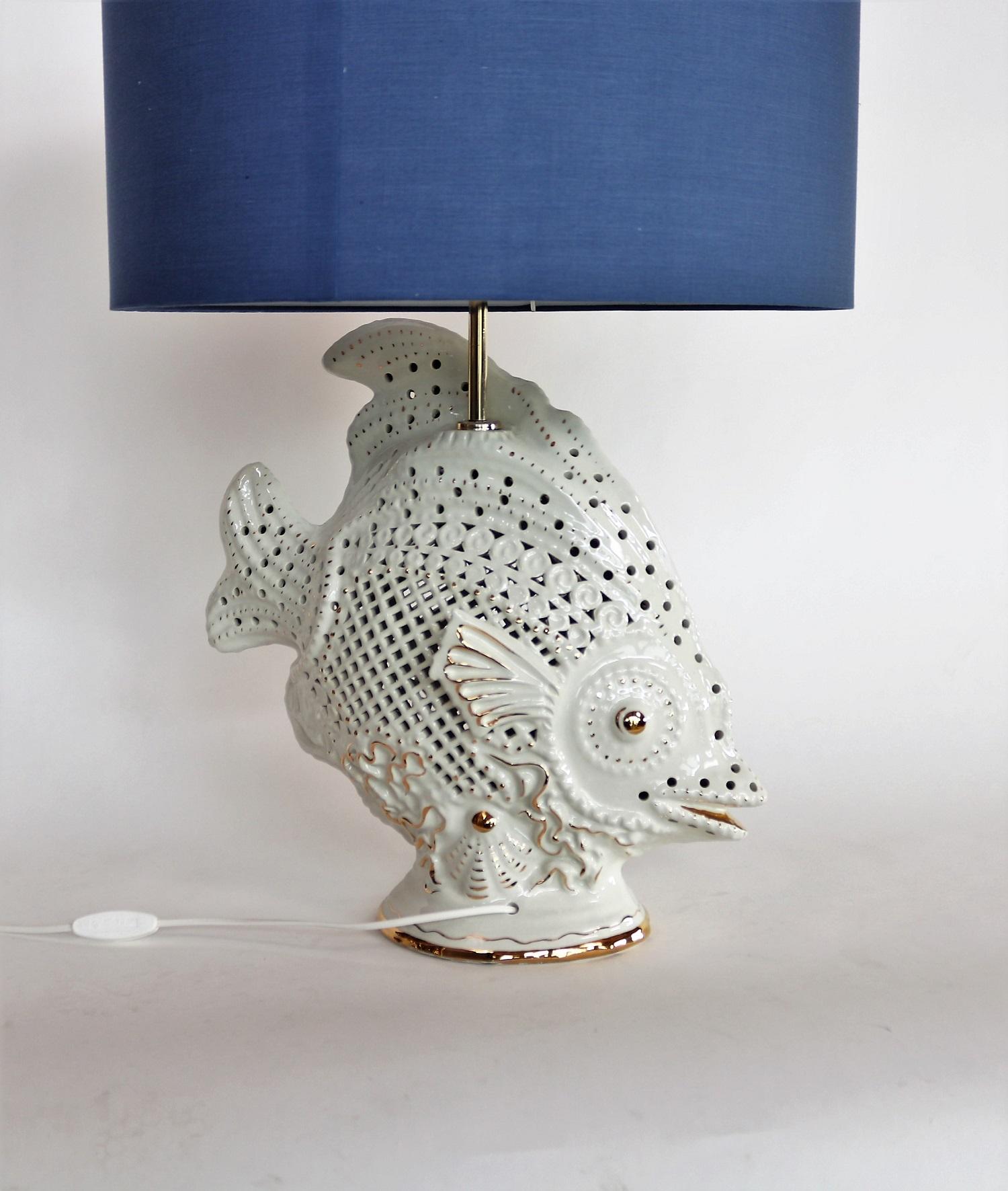 Italian Midcentury Big Ceramic Fish Lamp with Brass Details, 1960s For Sale 1