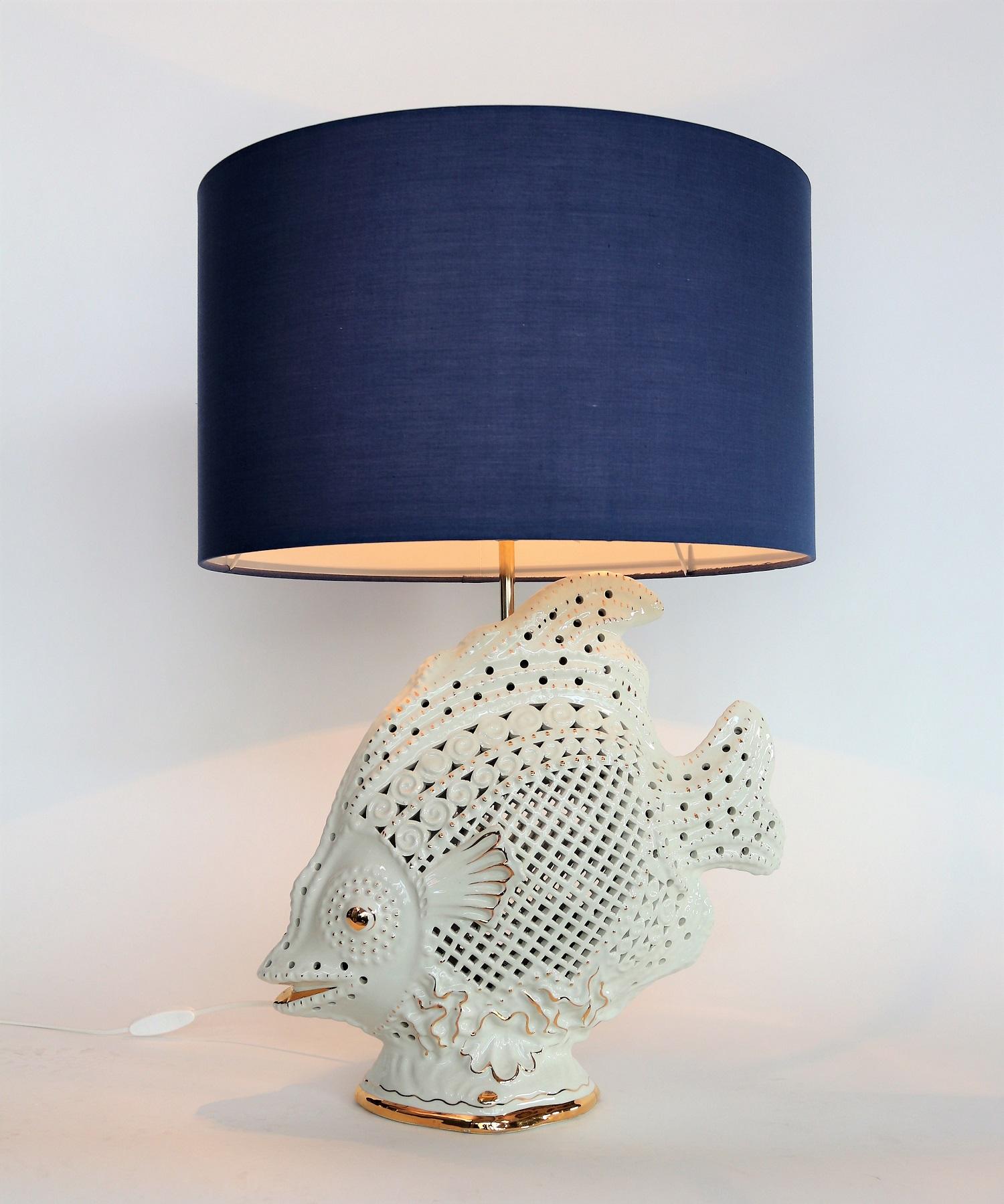 Italian Midcentury Big Ceramic Fish Lamp with Brass Details, 1960s For Sale 4