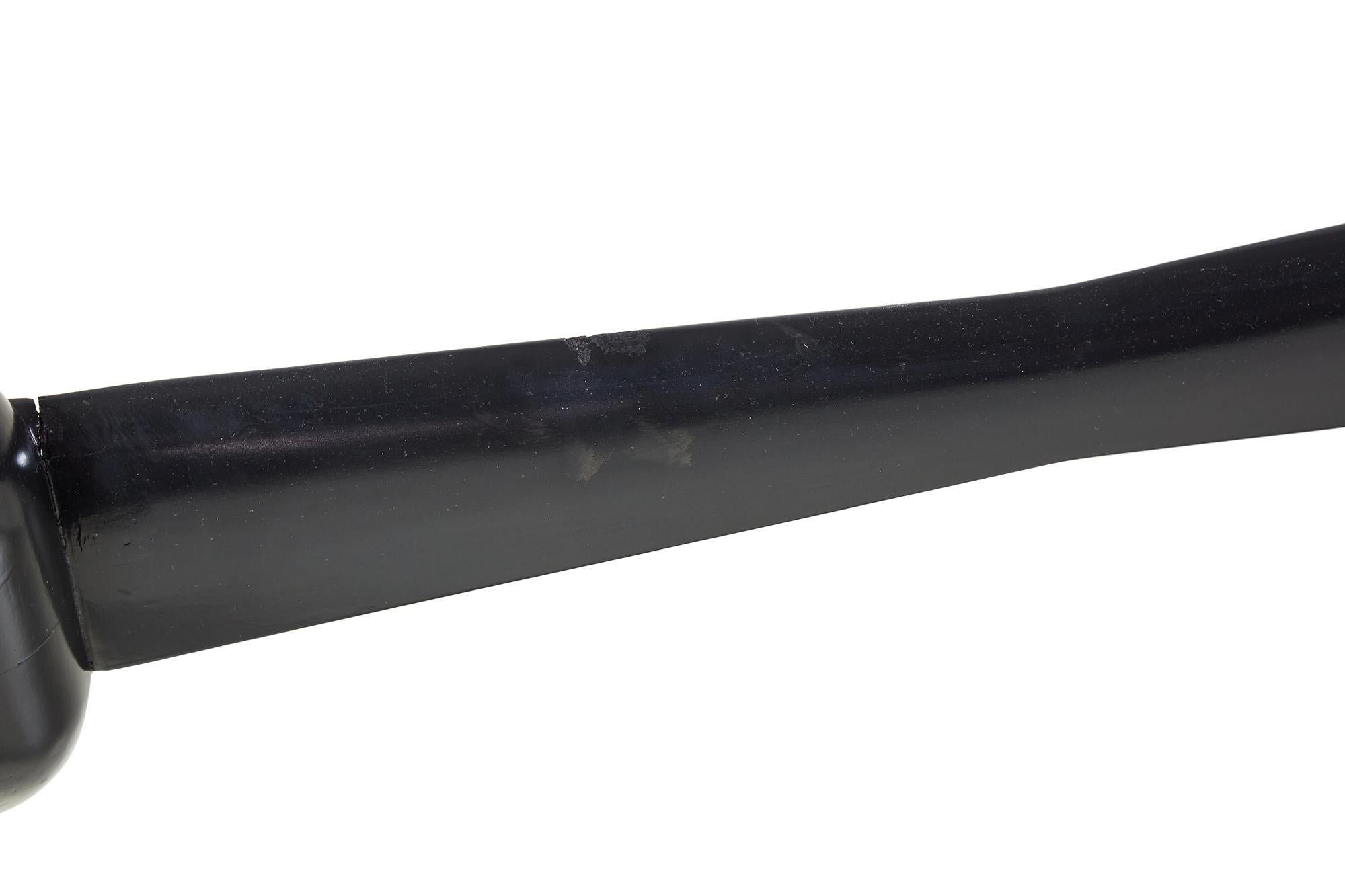 Bois Table basse italienne du milieu du siècle peinte en noir en vente