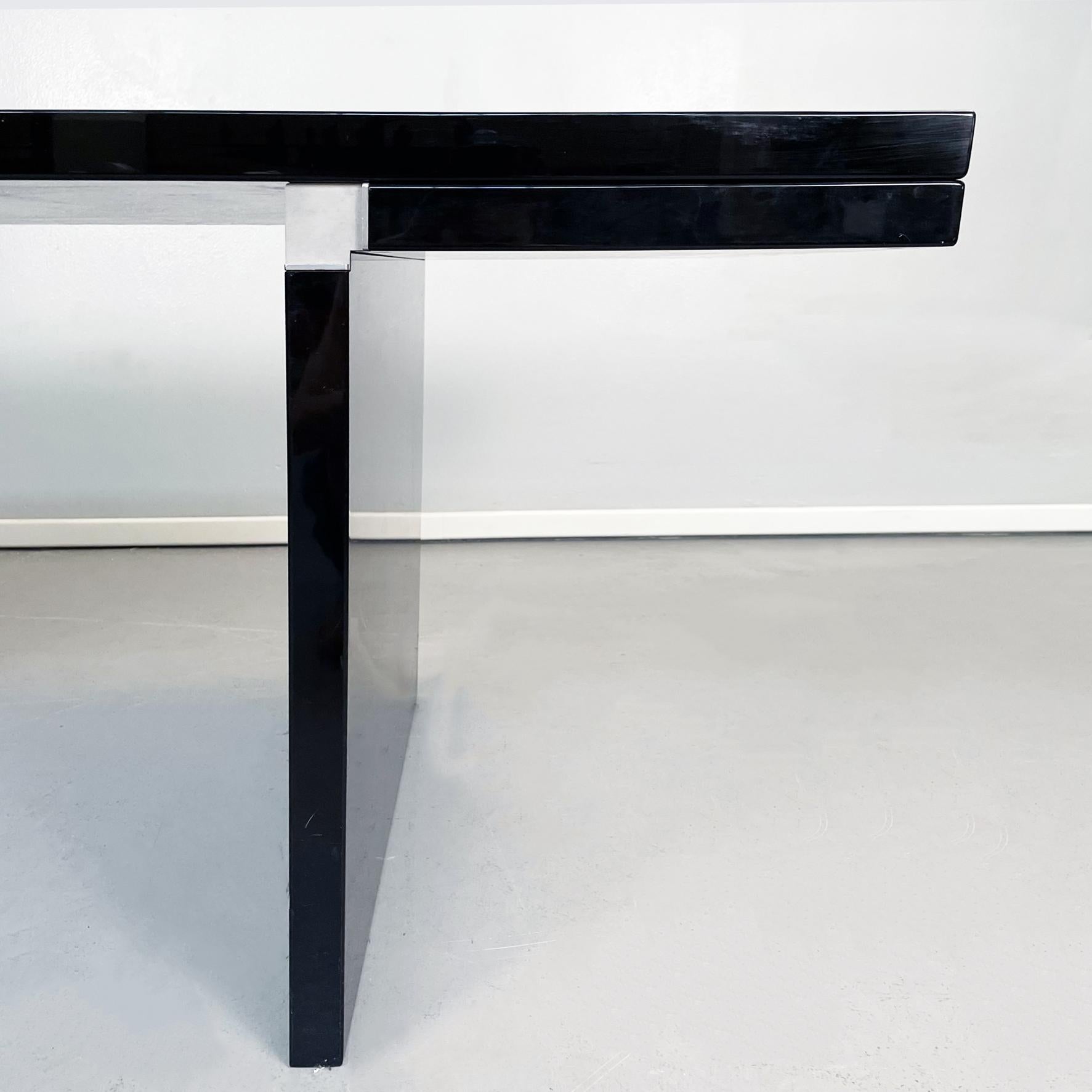 Italian mid-century Black wood Orseolo dining table by Scarpa for Gavina, 1970s In Good Condition In MIlano, IT
