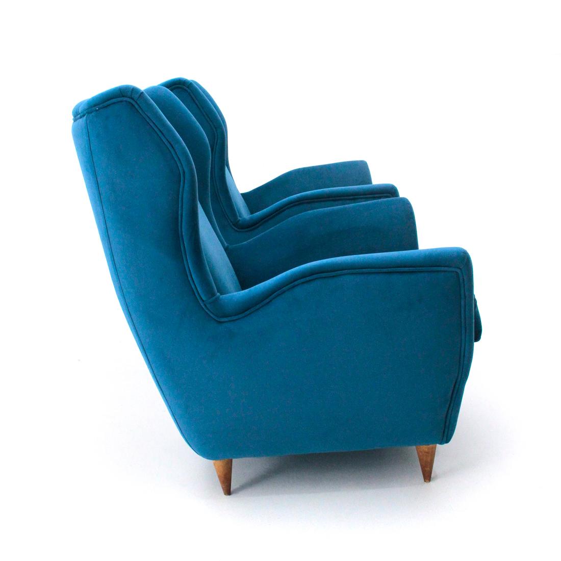 Italian Midcentury Blu Velvet Armchair, 1950s, Set of 2 In Good Condition For Sale In Savona, IT