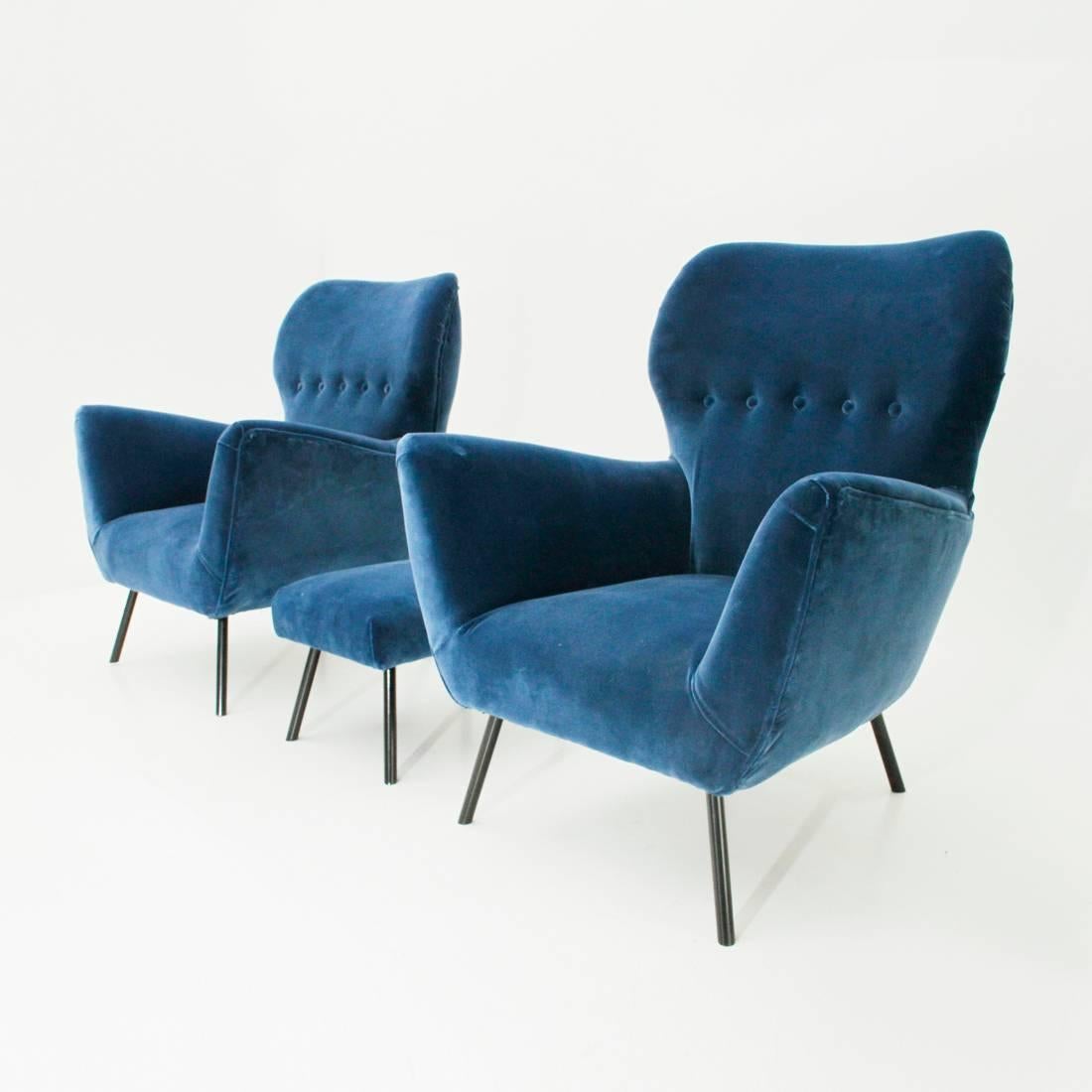 Italian Midcentury Blue Velvet Armchairs with Ottoman, 1950s In Excellent Condition In Savona, IT