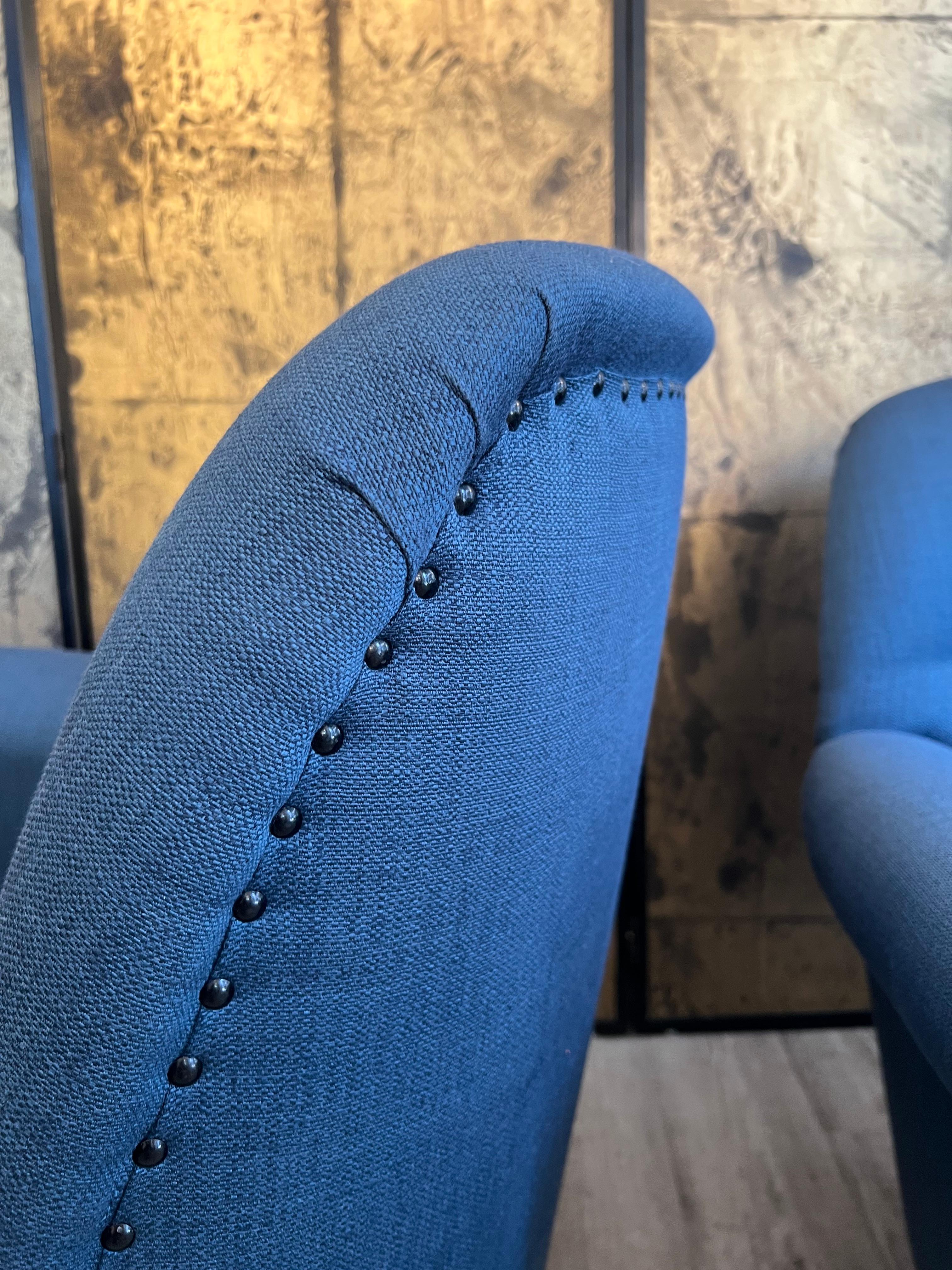Italian Mid-Century Blue Cotton Wood Feet Armchairs  For Sale 2