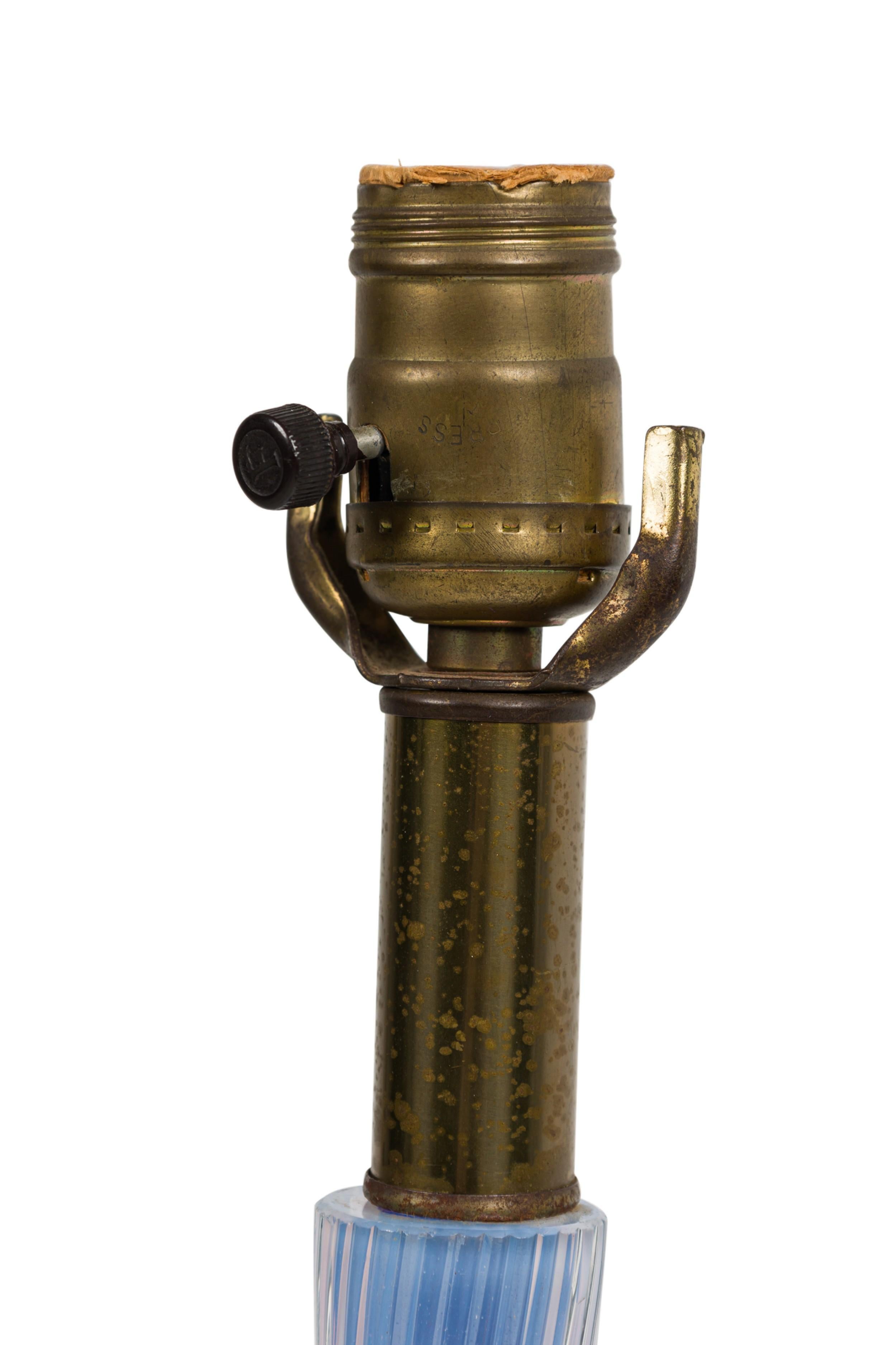 Lámpara de mesa italiana de cristal de Murano azul de mediados de siglo en Bueno estado para la venta en Queens, NY