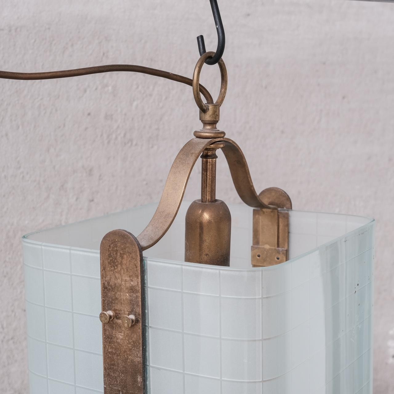 Italian Mid-Century Brass and Glass Pendant Light For Sale 1
