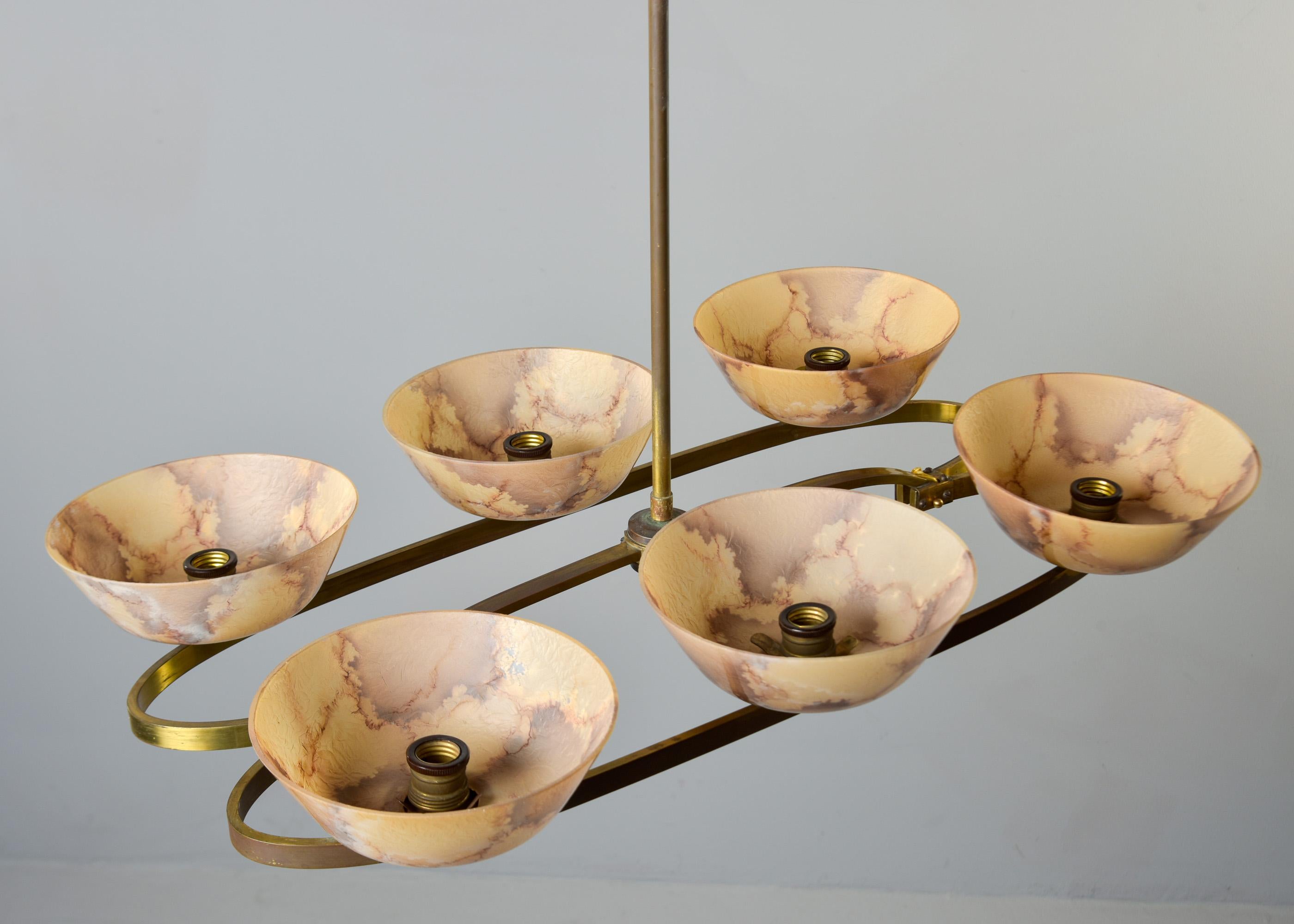 Luminaire italien du milieu du siècle en laiton et verre à six lumières en vente 5