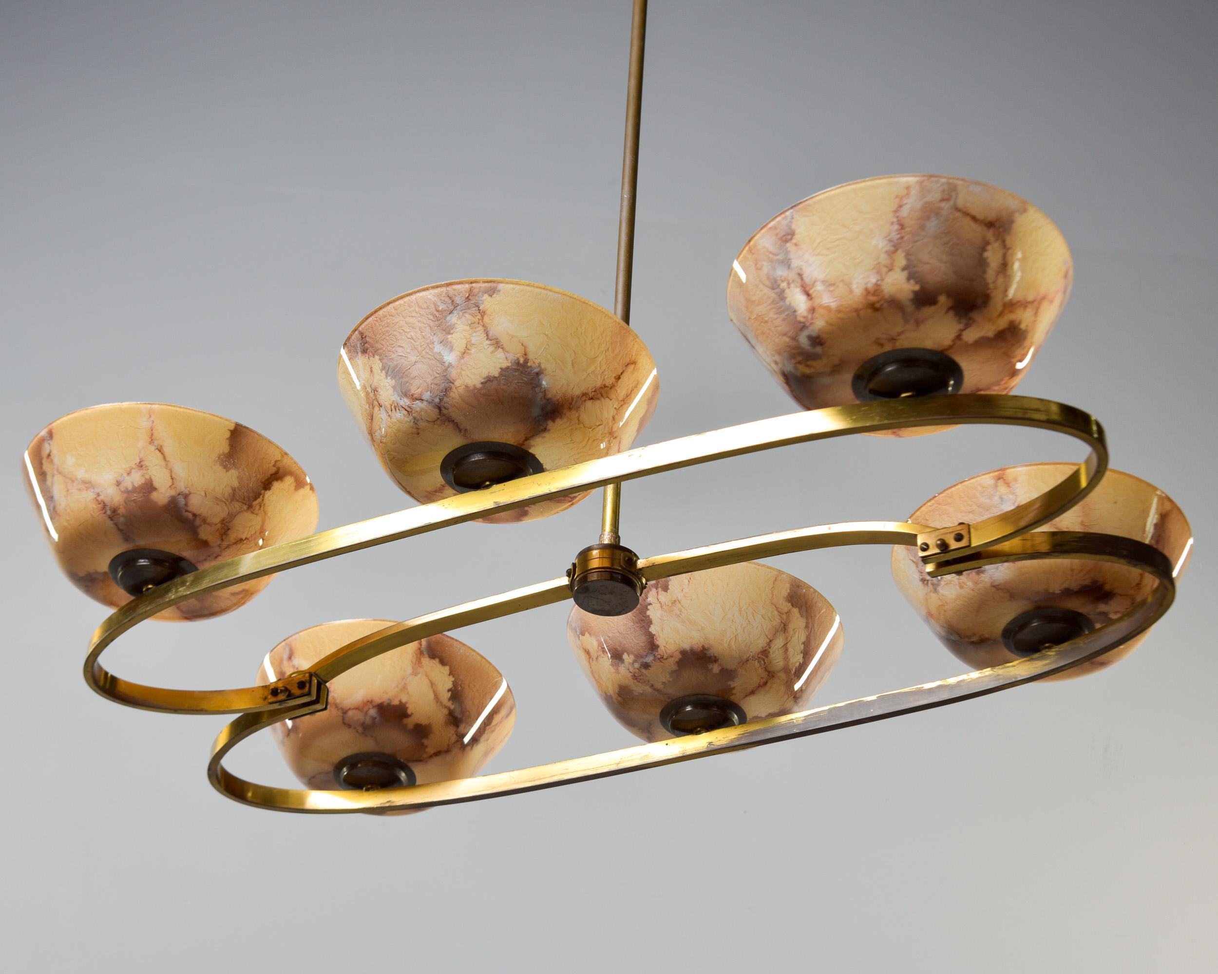 Luminaire italien du milieu du siècle en laiton et verre à six lumières en vente 1