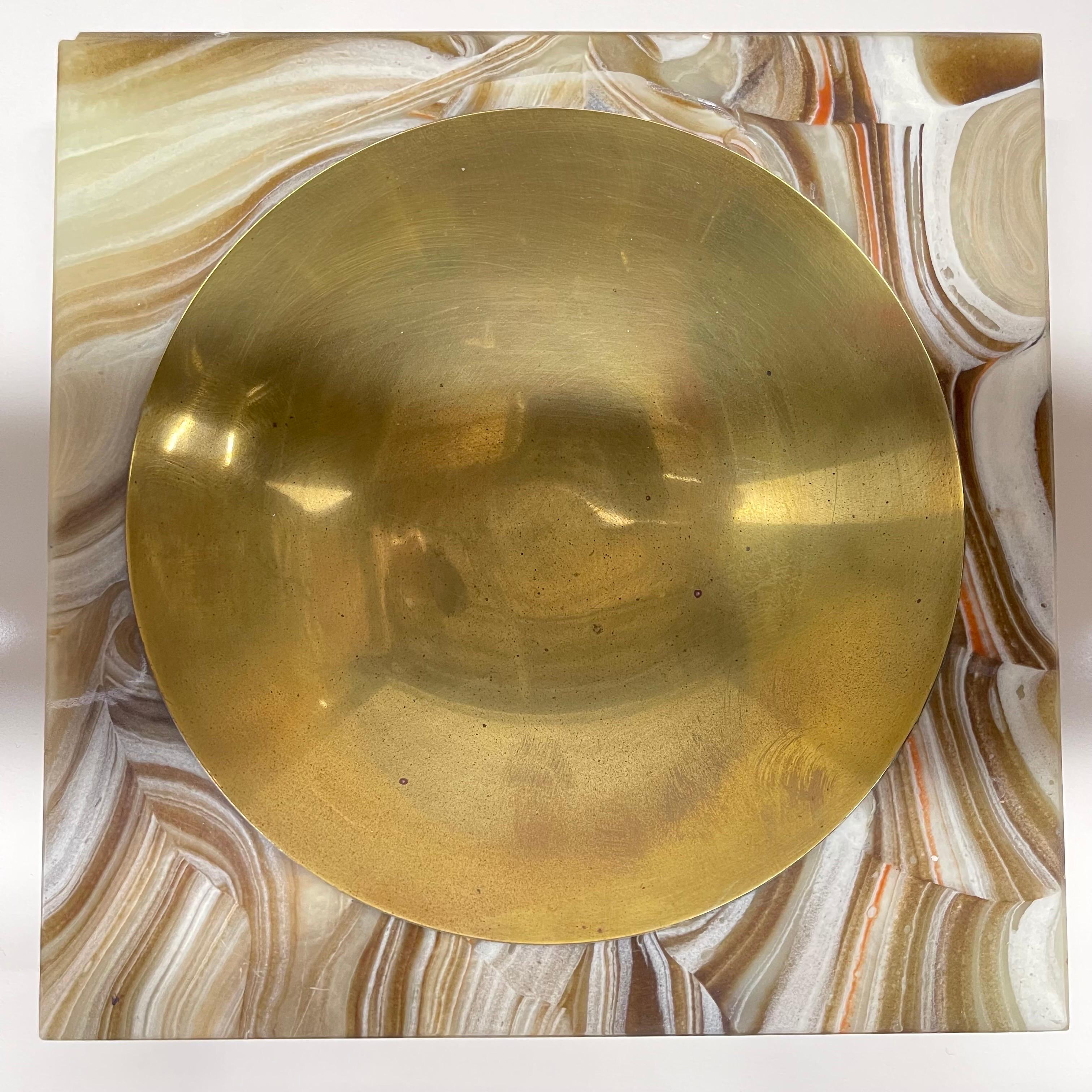 Italian Mid-Century Brass and Marbleized Resin Vide-Poche or Catch All, 1970s For Sale 6