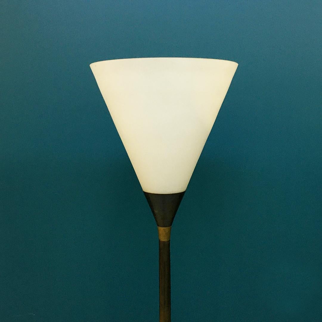 Italian Midcentury Brass, Glass and Iron Floor Lamp, 1950s In Good Condition For Sale In MIlano, IT