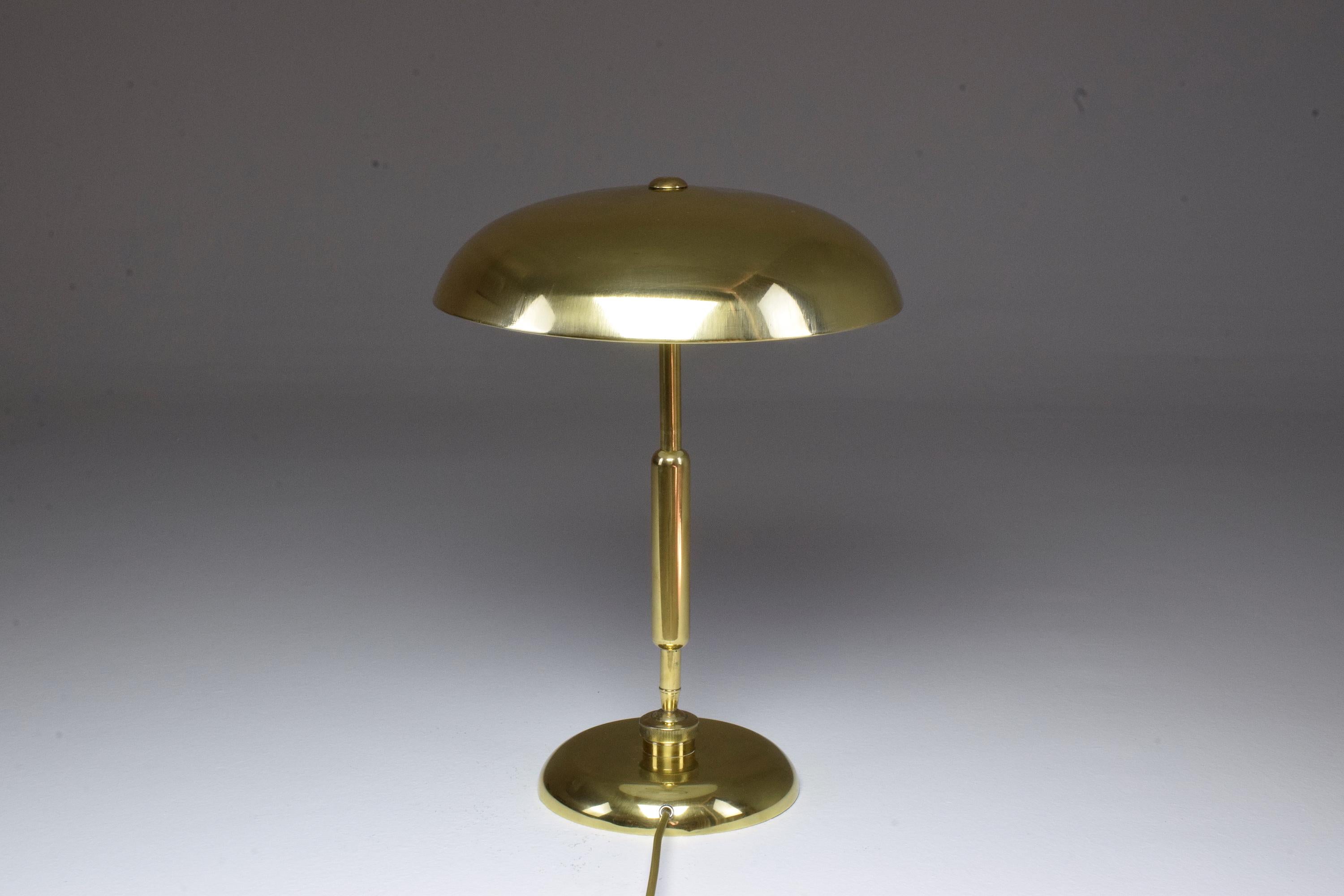 Italian Midcentury Brass Lamp by Oscar Torlasco for Lumi, 1950s 7