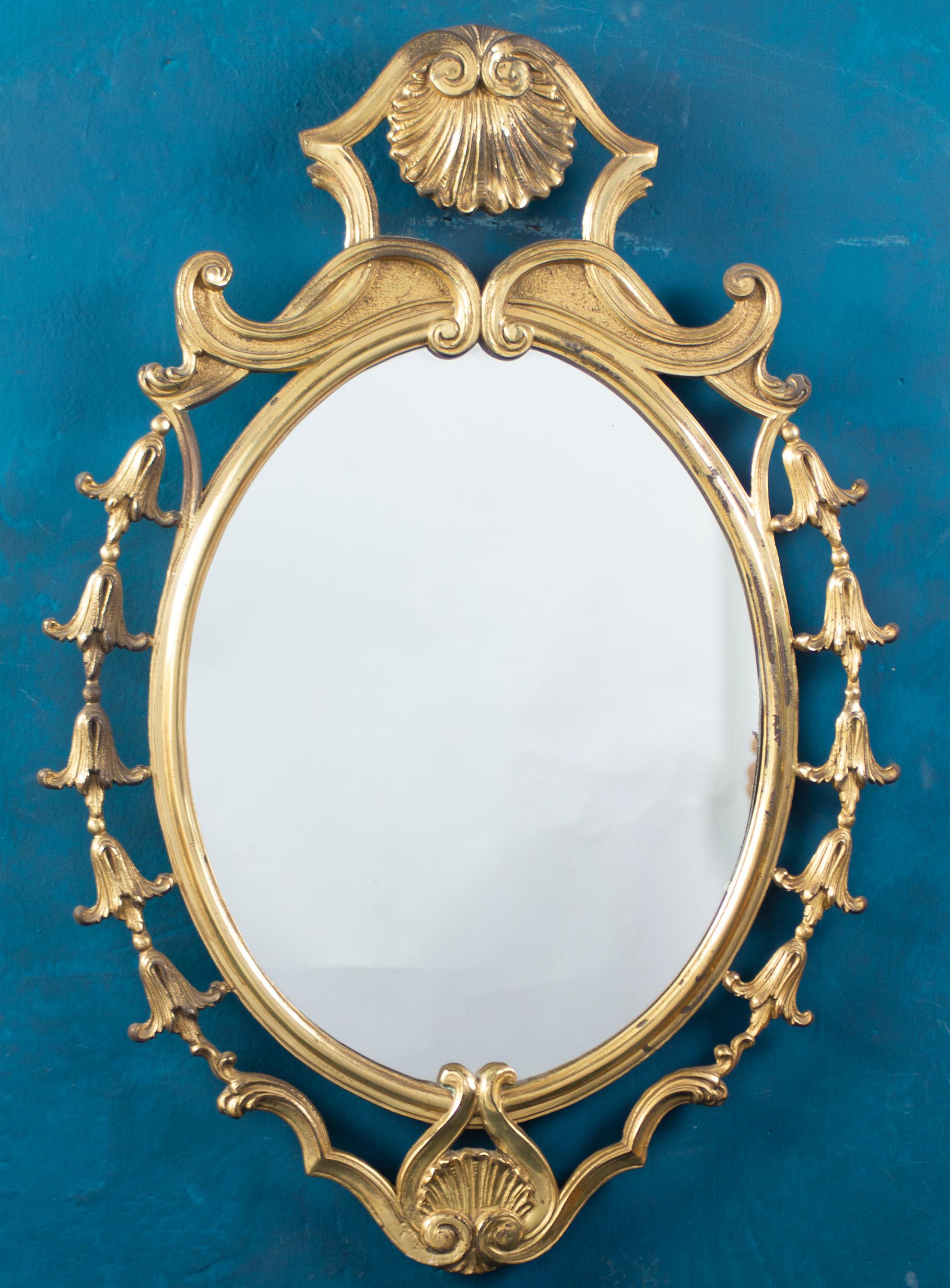 Amazing pair of brass mirror 1950s.
 Very good vintage condition.


