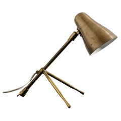 Italian Mid Century Brass "Ochetta" Table Lamp by Giuseppe Ostuni & O-luce 1950s