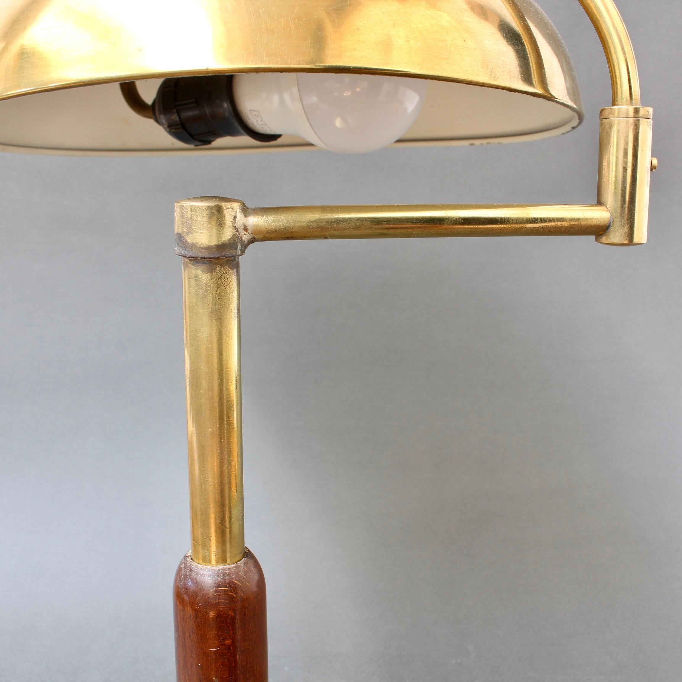 Italian Mid-Century Brass Table Lamp with Swivel Arm, circa 1950s For Sale 3
