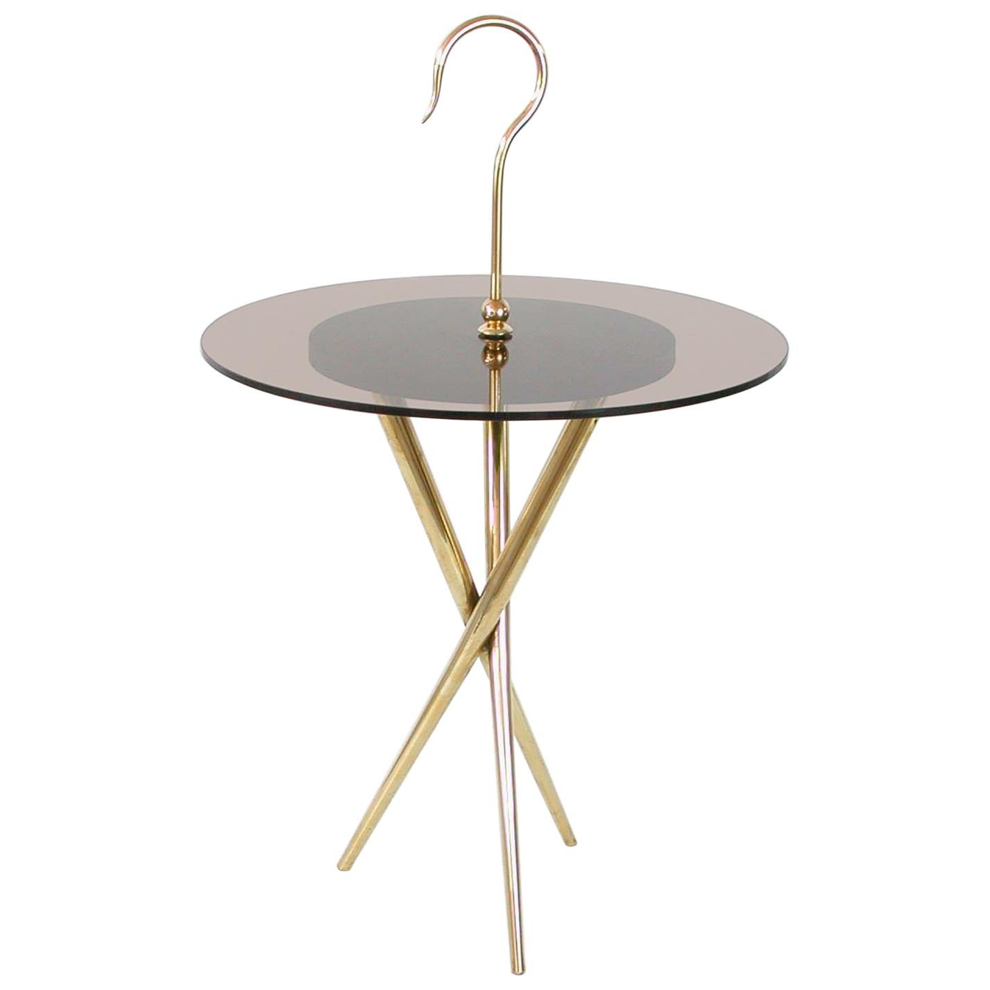 Table d'appoint italienne du milieu du siècle dernier en laiton et verre teinté, années 1950