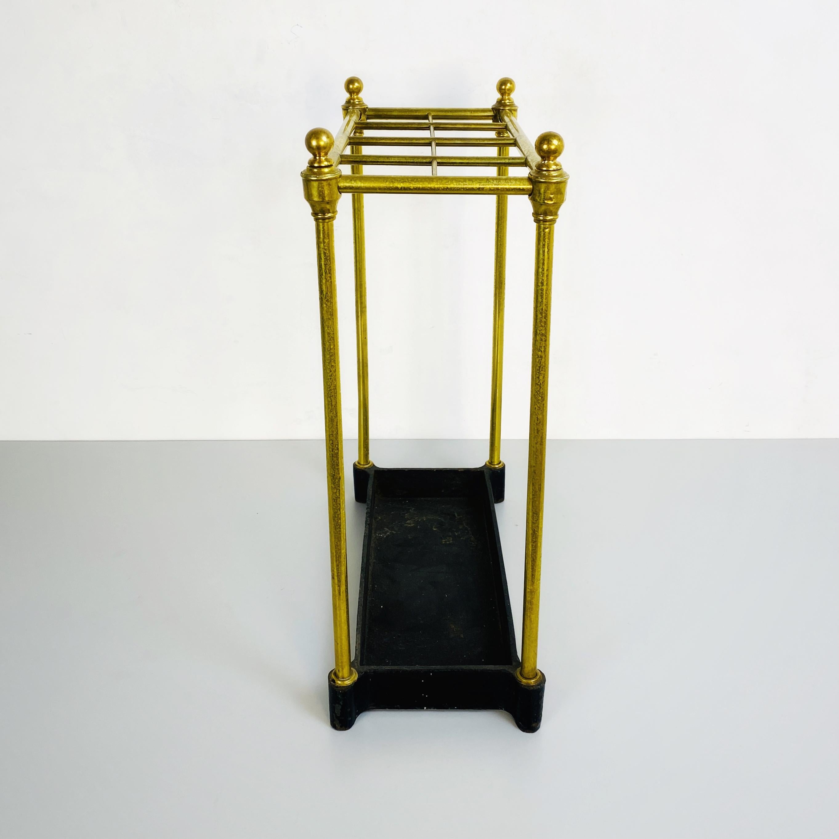 Italian Mid-Century Brass Umbrella Stand with Black Iron Base, 1950s For Sale 3