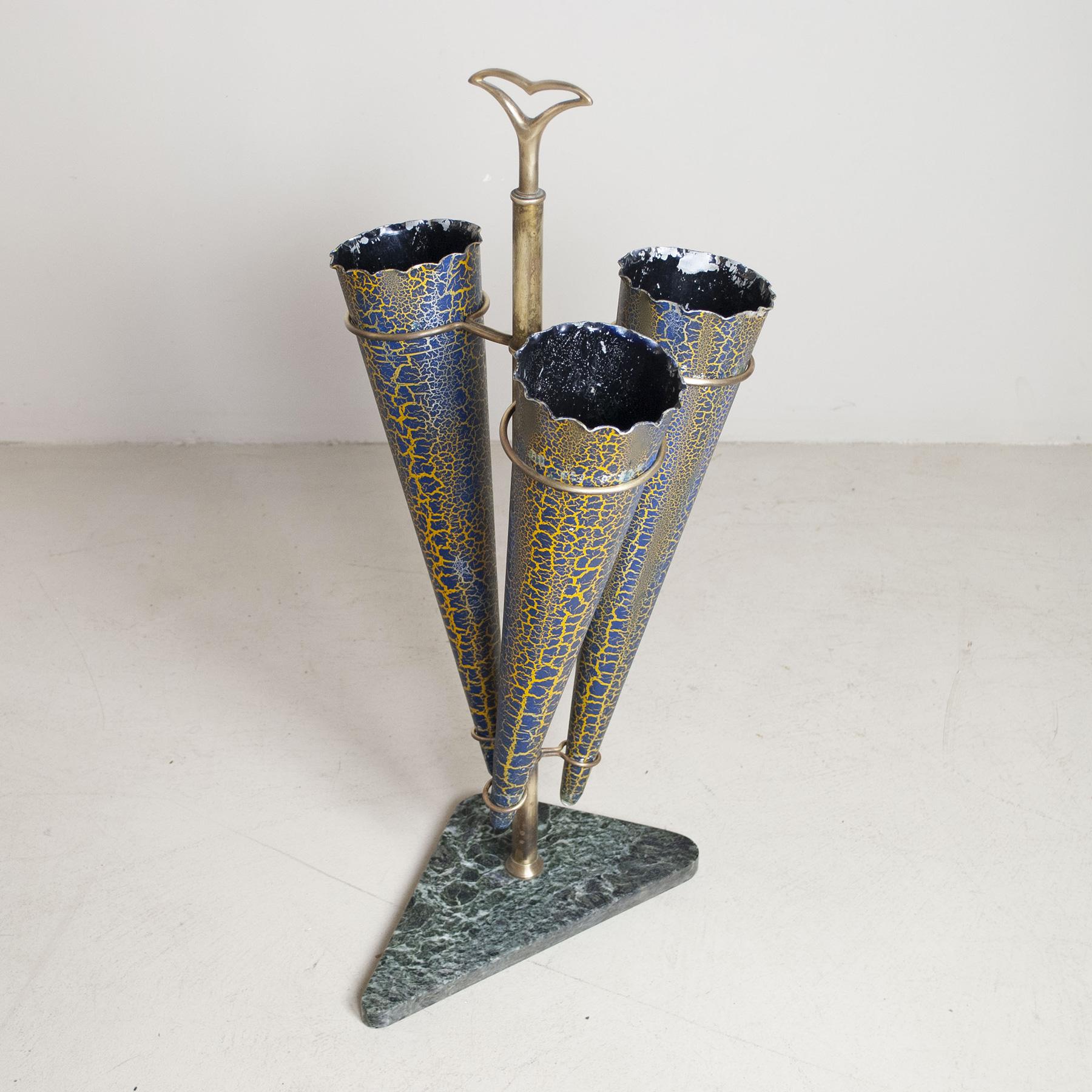 Italian Mid-Century Brass Umbrella Stand with Marble Base, 1950s In Good Condition In bari, IT
