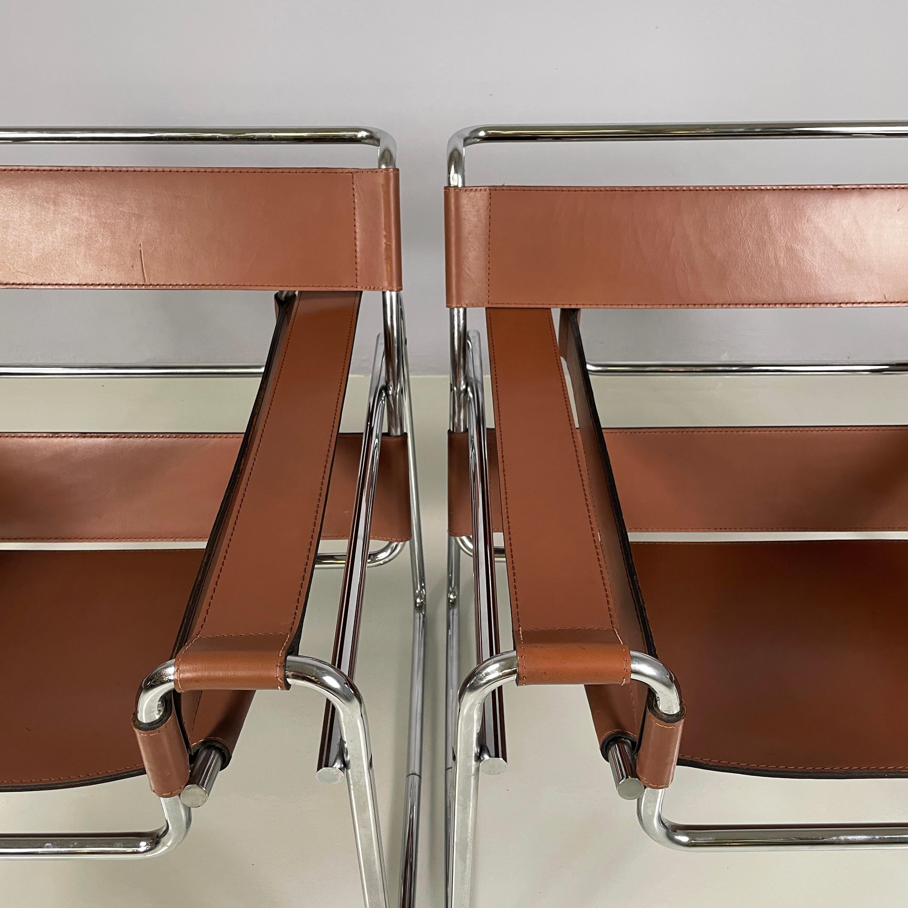 Italian mid-century Brown Armchairs Wassily by Marcel Breuer for Gavina, 1960s For Sale 2