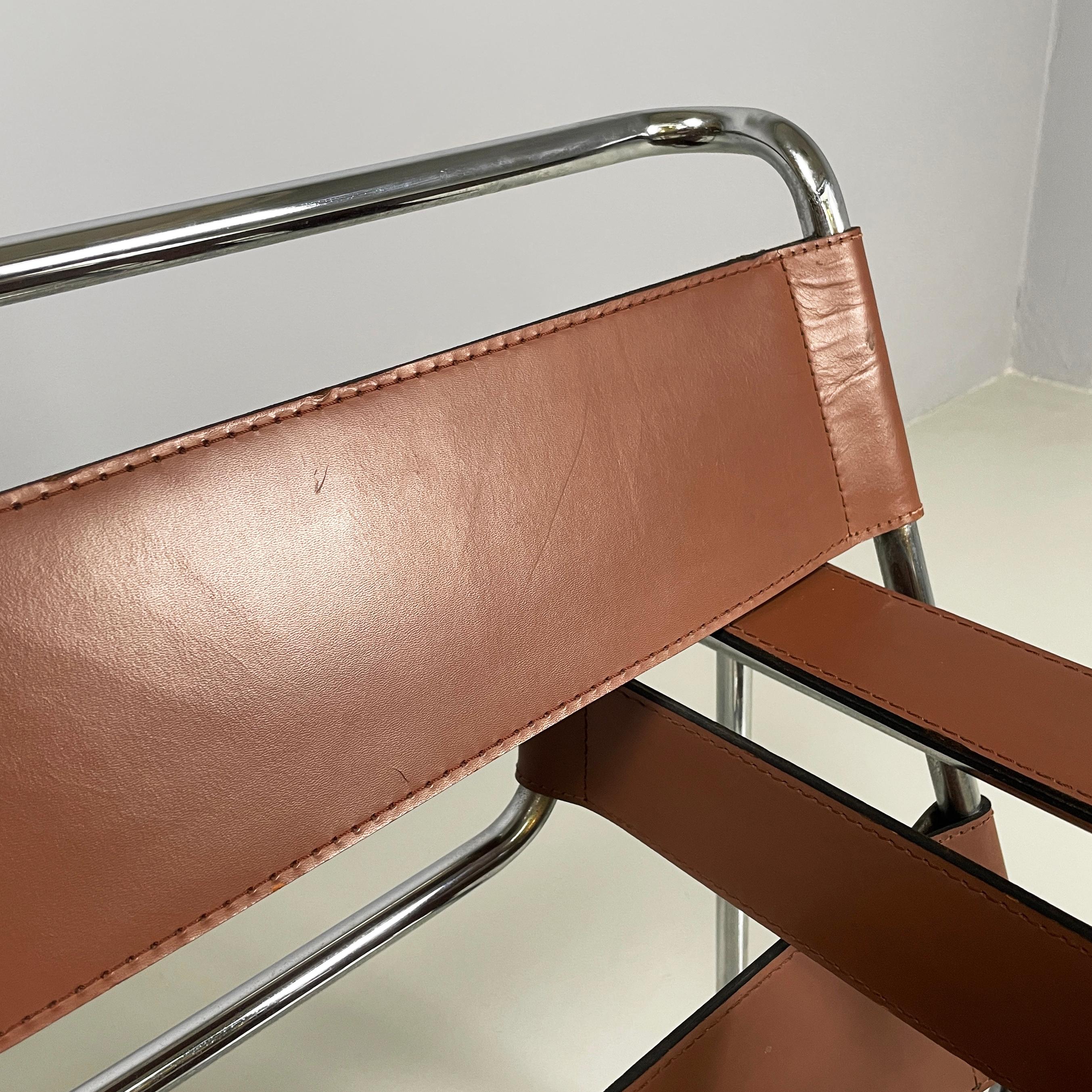 Italian mid-century Brown Armchairs Wassily by Marcel Breuer for Gavina, 1960s For Sale 3