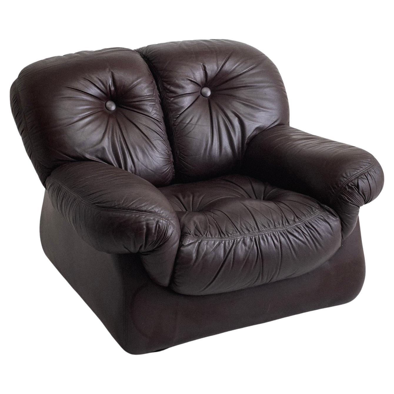 Italienischer Clubsessel aus braunem Leder, Mitte des Jahrhunderts