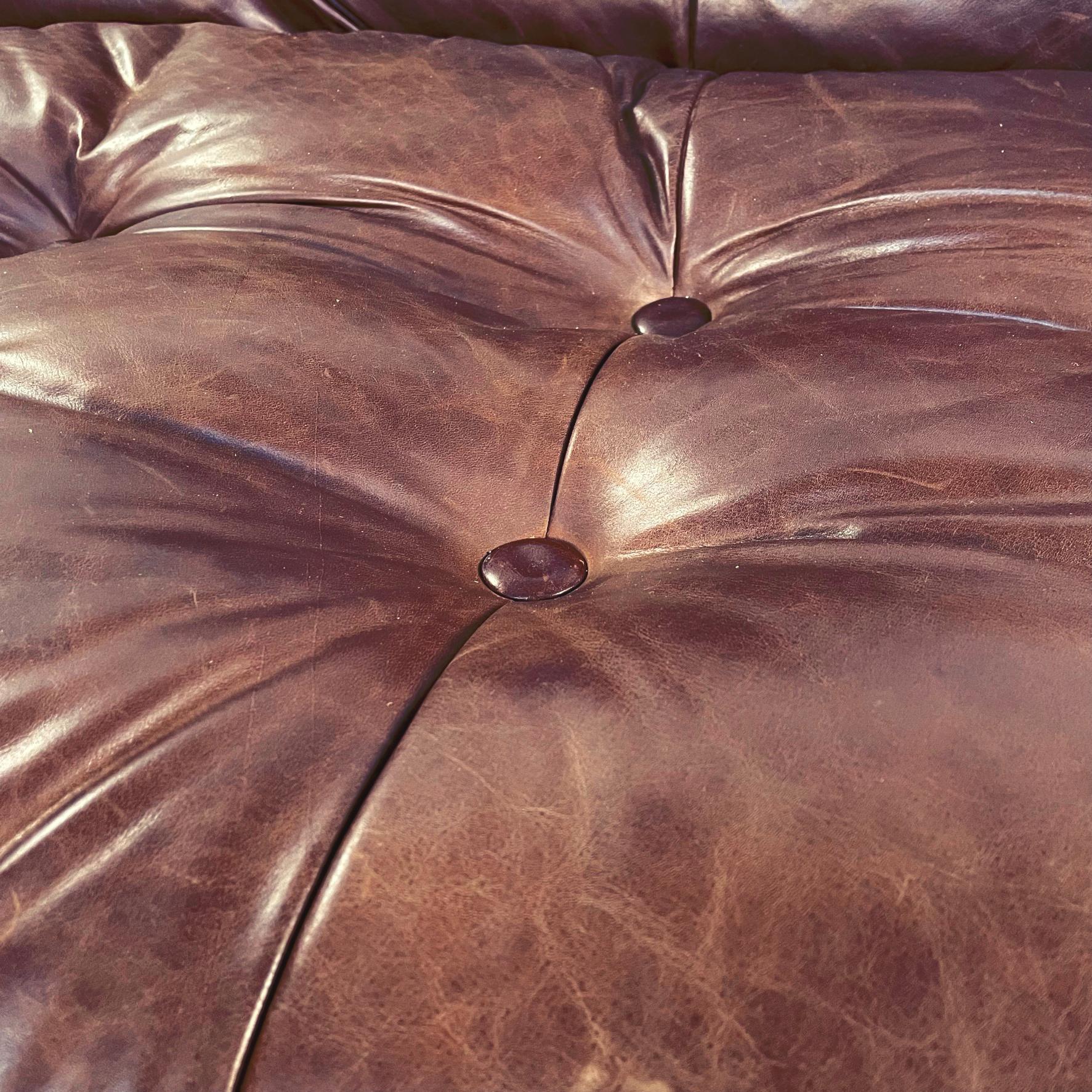 Italian MidCentury Brown Leather Soriana Sofa by Afra Tobia Scarpa Cassina, 1970 For Sale 2