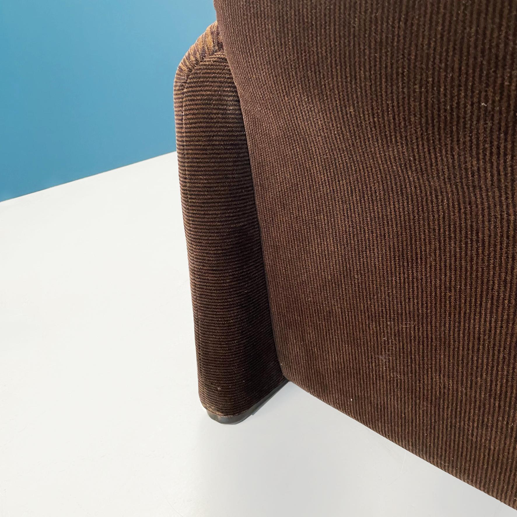 Italian Mid-Century Brown Velvet Maralunga Sofa by Magistretti Cassina, 1970s 7