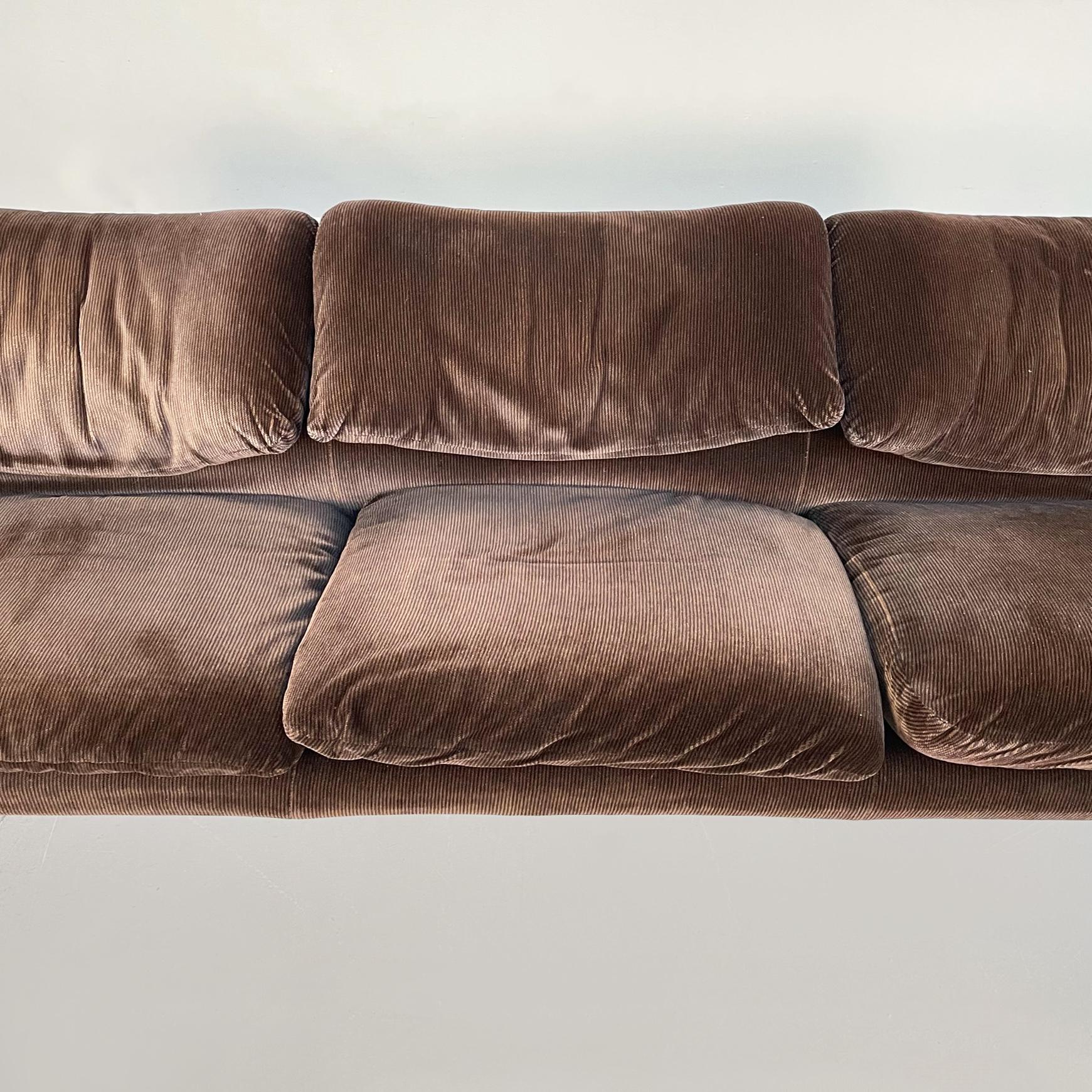 Late 20th Century Italian Mid-Century Brown Velvet Maralunga Sofa by Magistretti Cassina, 1970s