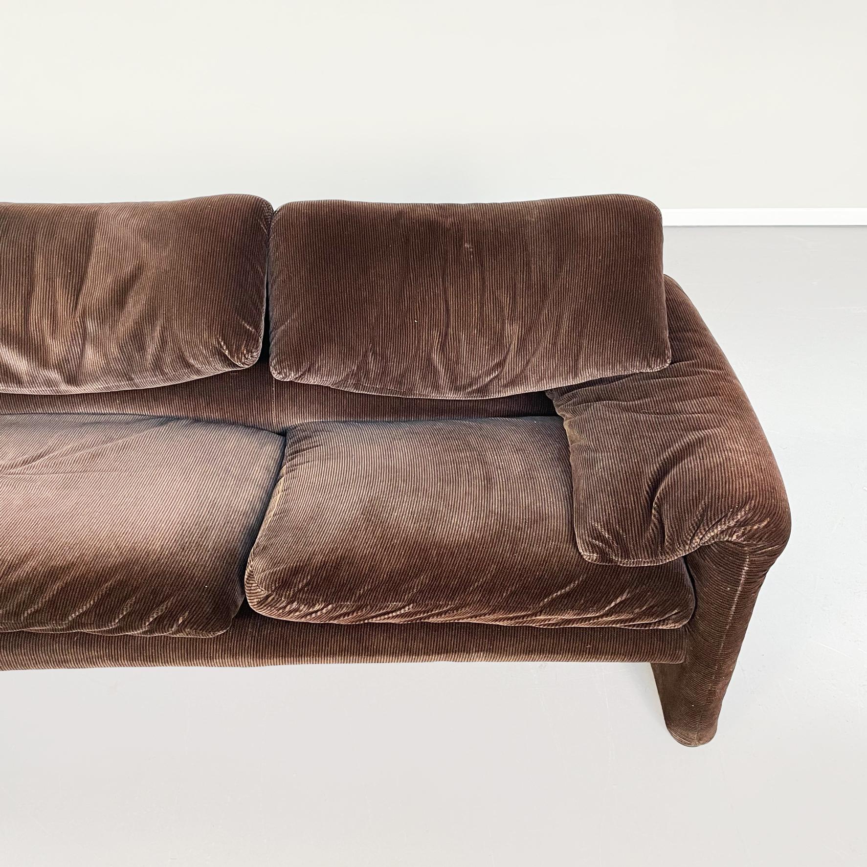 Steel Italian Mid-Century Brown Velvet Maralunga Sofa by Magistretti Cassina, 1970s