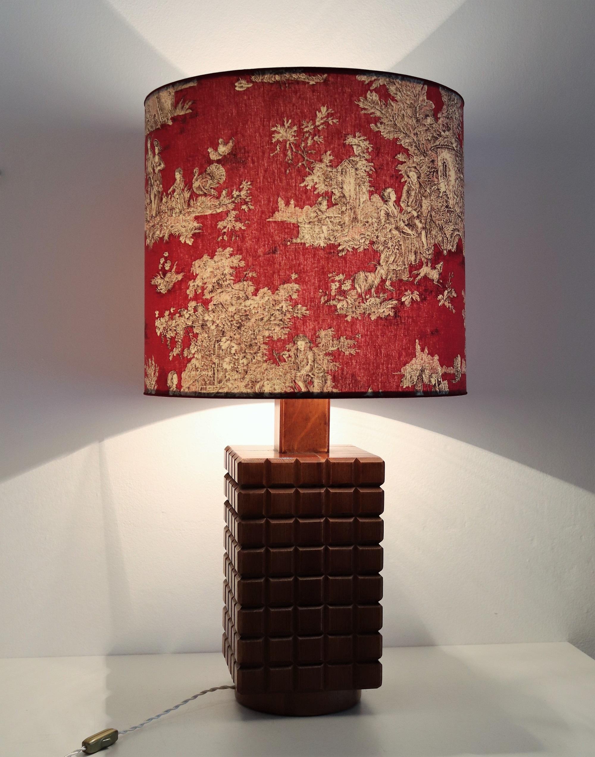 Italian Midcentury Brutalistic Lamp in Chestnut Wood in Frigerio Style, 1960s 5
