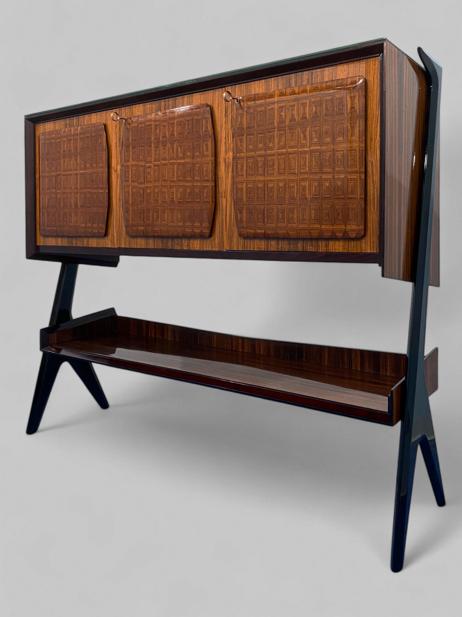 Italian Mid Century Cabinet Bar , Sideboard designed by Vittorio Dassi, 1955 For Sale 4