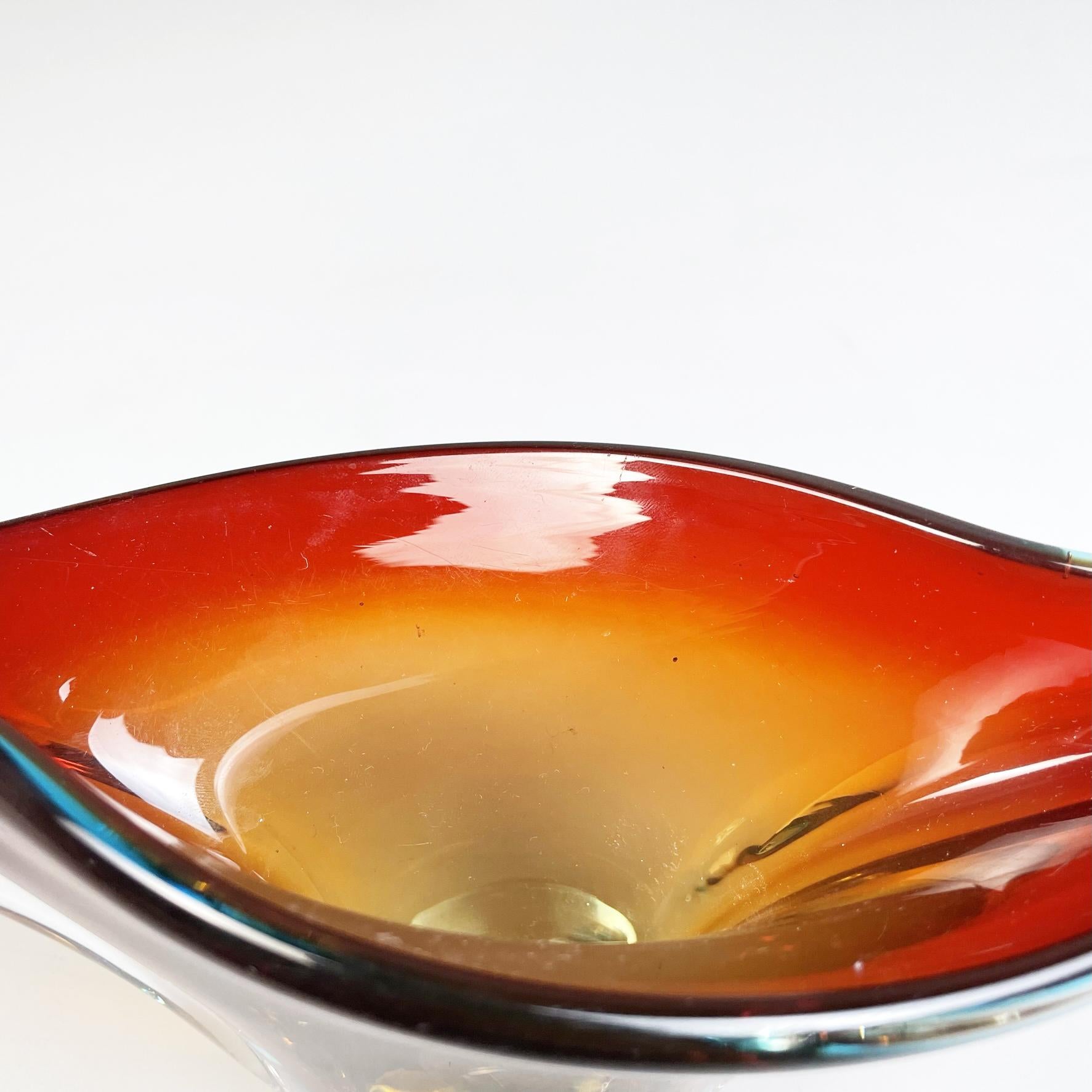 Italian Midcentury Centerpiece in Yellow, Red and Blue Murano Glass, 1960s For Sale 1