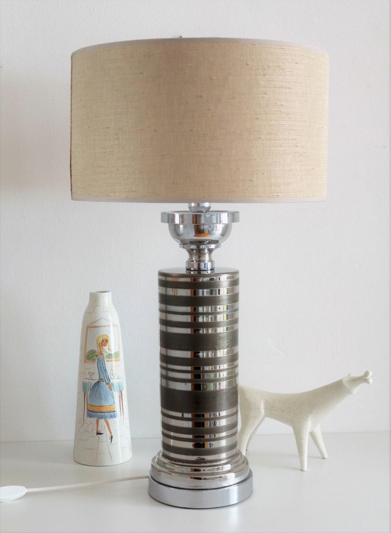 Italian Mid Century Ceramic Table Lamp in Platinum Glaze by Aldo Londi, 1970s For Sale 1