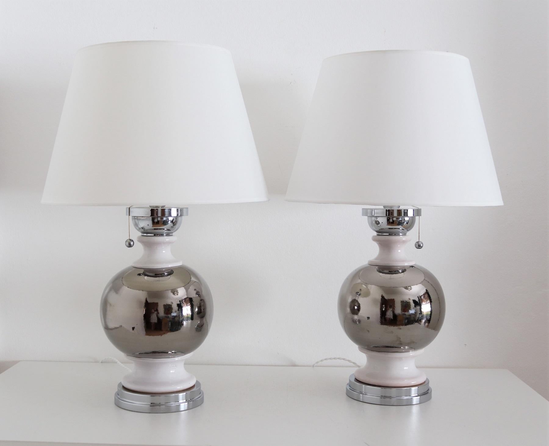 Painted Italian Mid Century Ceramic Table Lamps in Platinum Silver White Glaze, 1970s For Sale